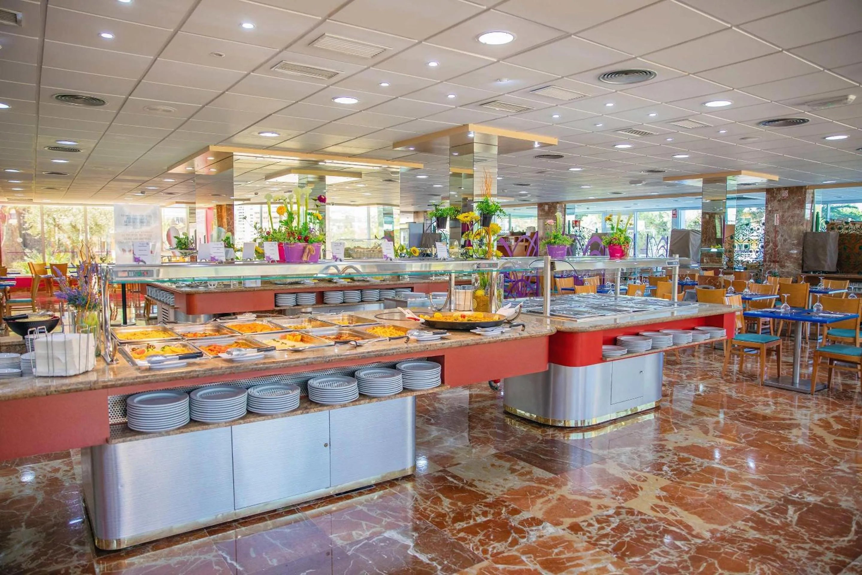 Restaurant/places to eat in Hotel Servigroup Torre Dorada