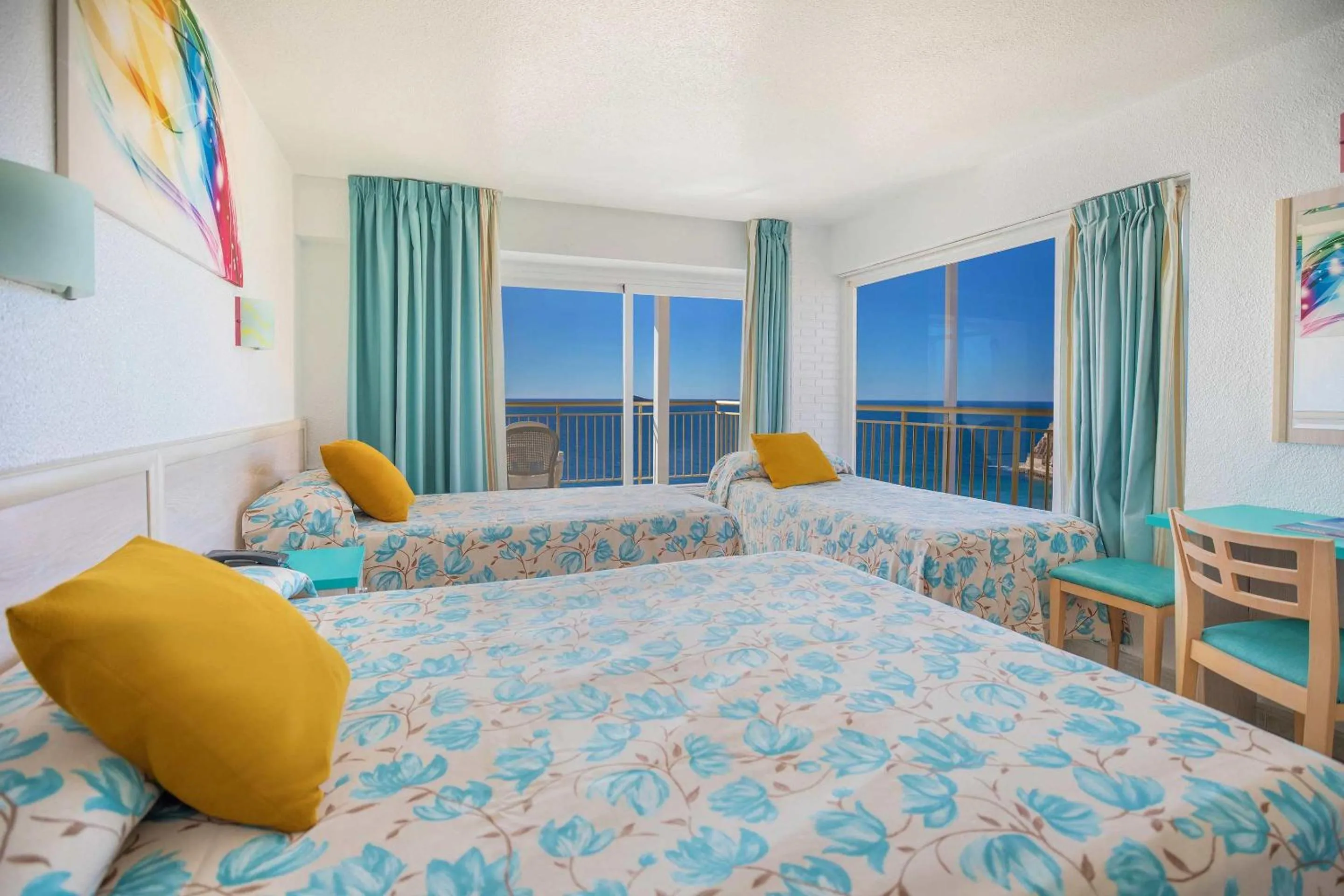 Photo of the whole room, Bed in Hotel Servigroup Torre Dorada