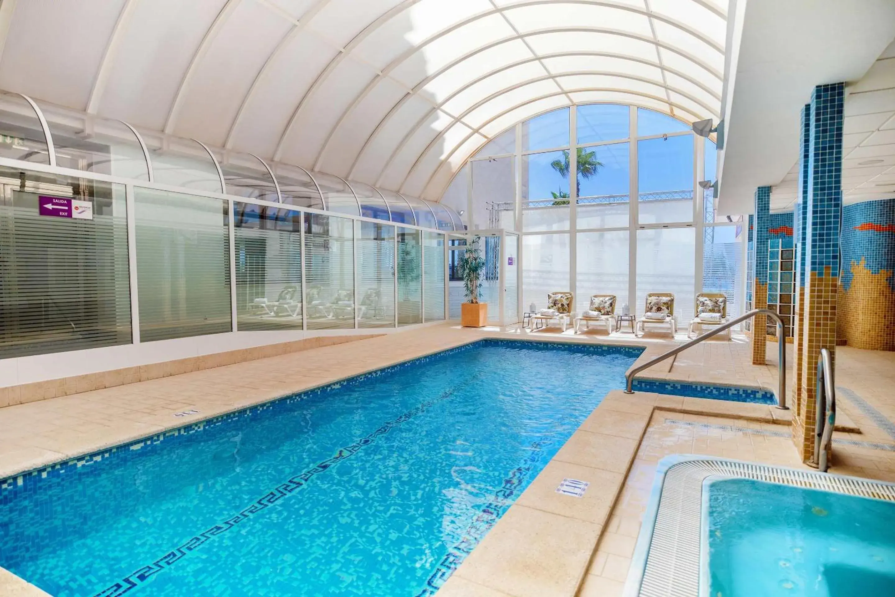 Swimming pool in Hotel Servigroup La Zenia 4 Sup Swimming pool in Hotel Servigroup La Zenia 4 Sup