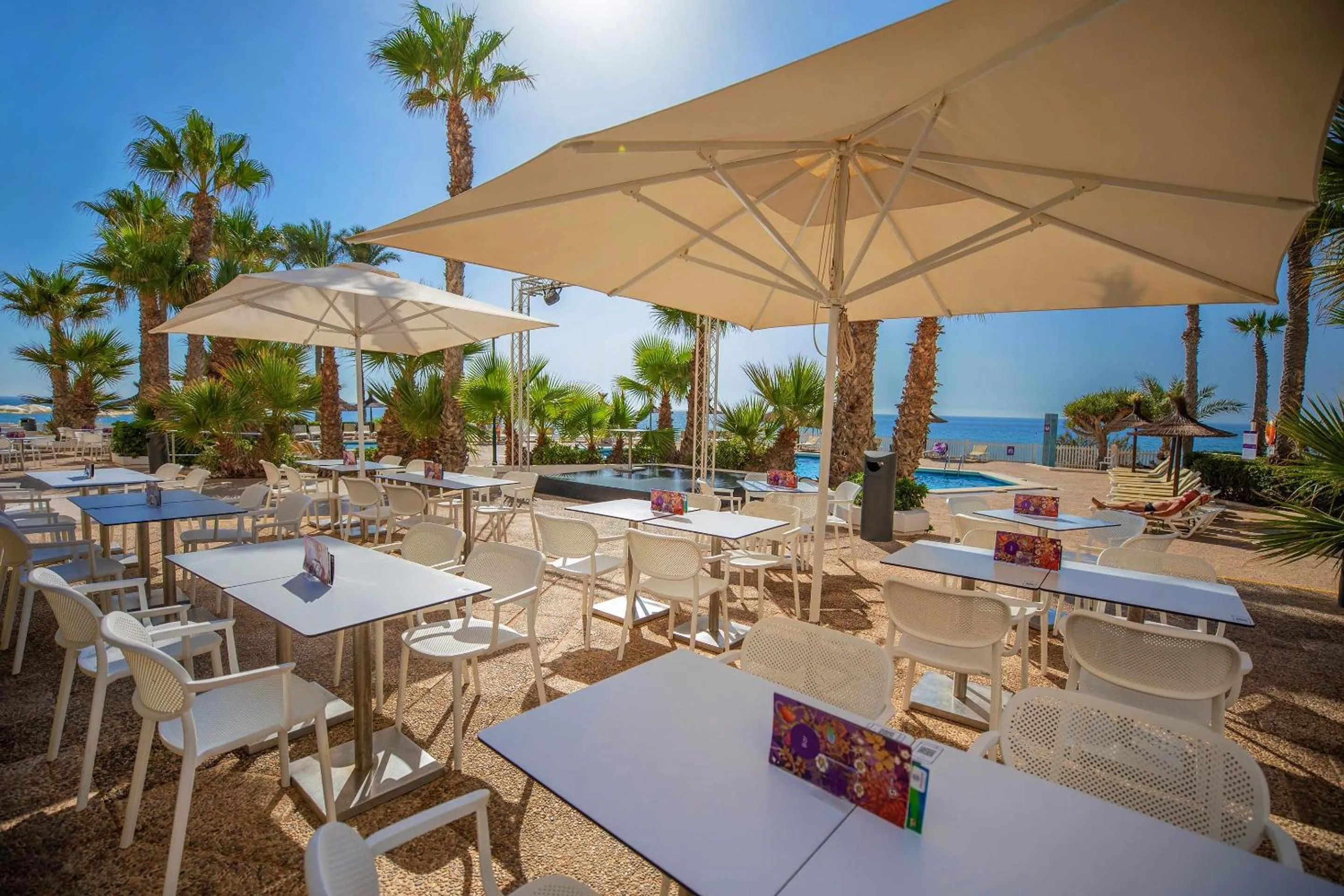 Lounge or bar in Hotel Servigroup La Zenia 4 Sup