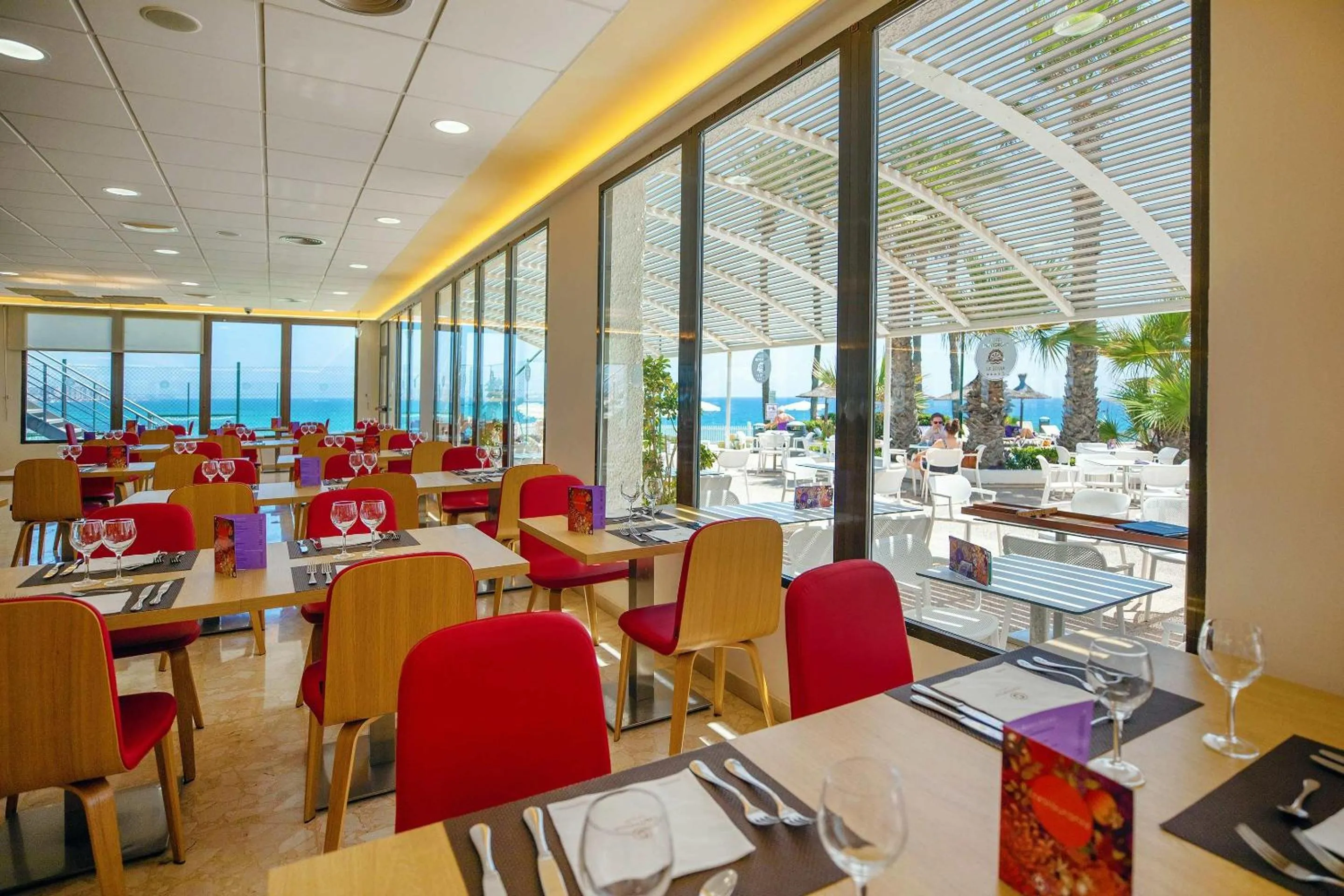 Restaurant/places to eat in Hotel Servigroup La Zenia 4 Sup