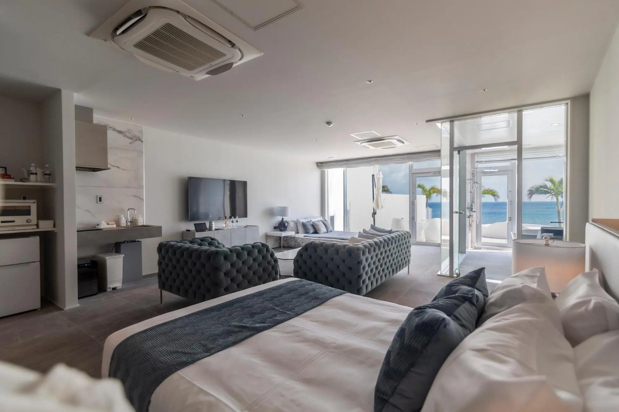 Living room, Bed in Ronsard Resort IRABU