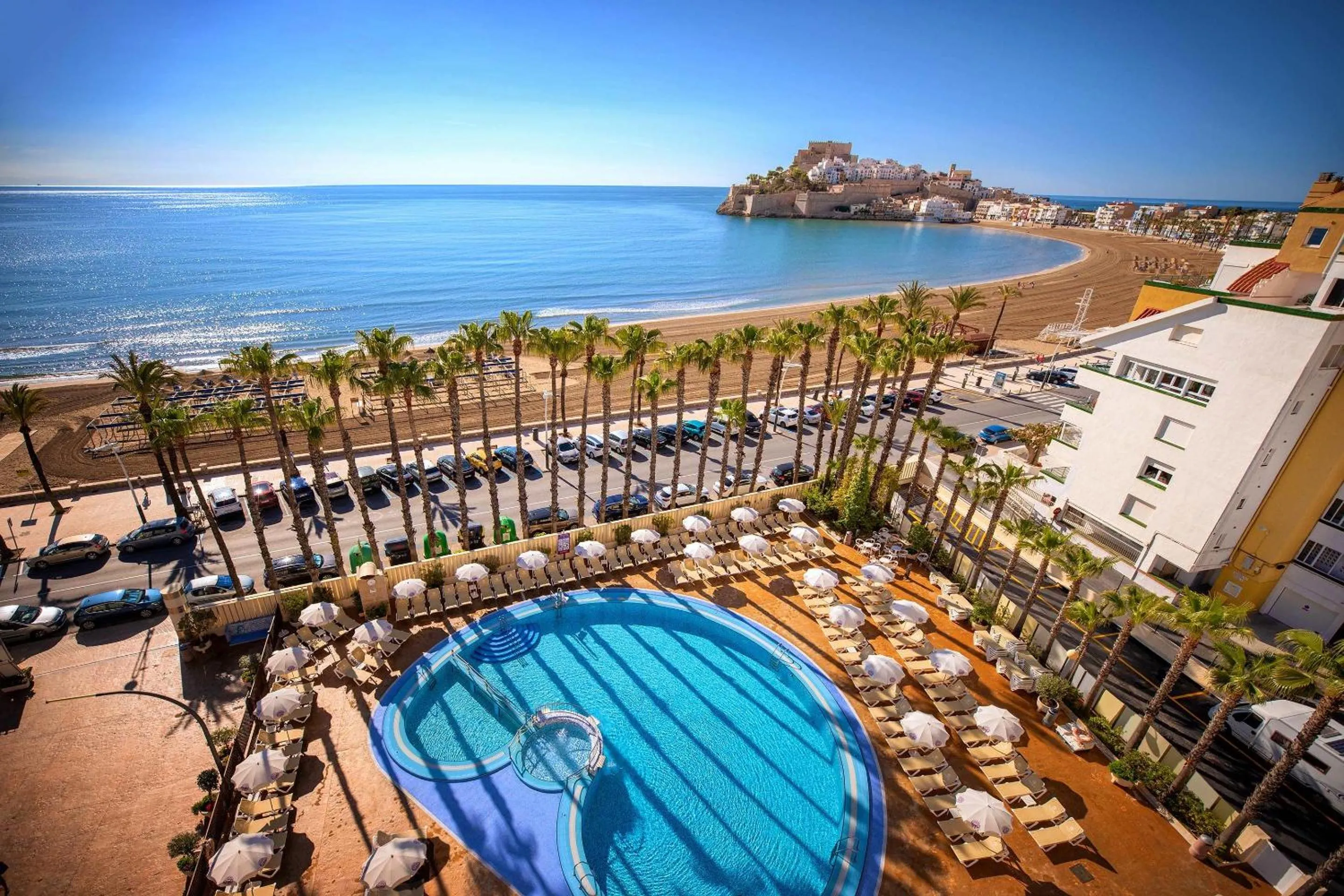 Swimming pool in Hotel Servigroup Papa Luna 4 Sup