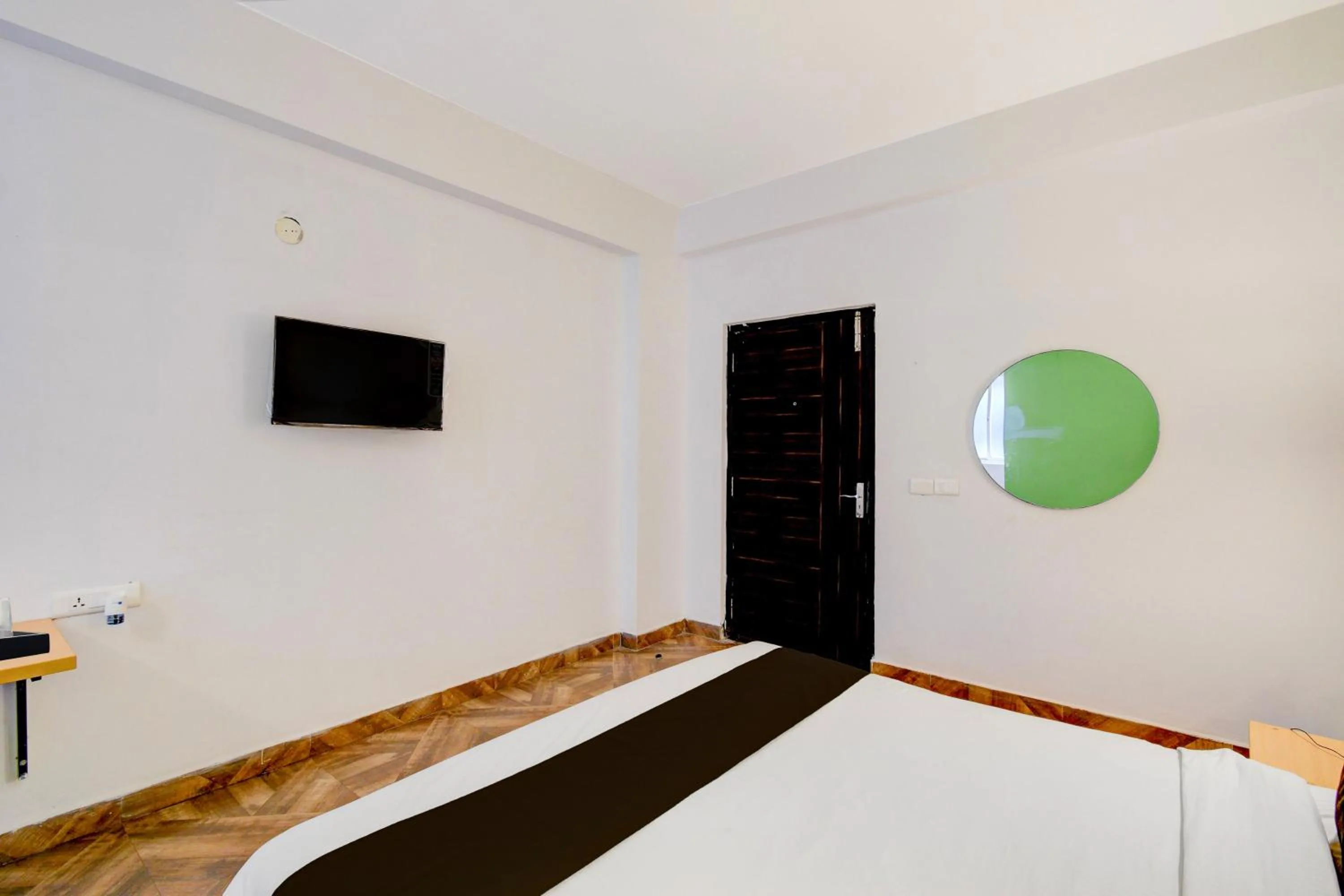 Bedroom in Super Townhouse SR Nagar Metro Station Hyderabad