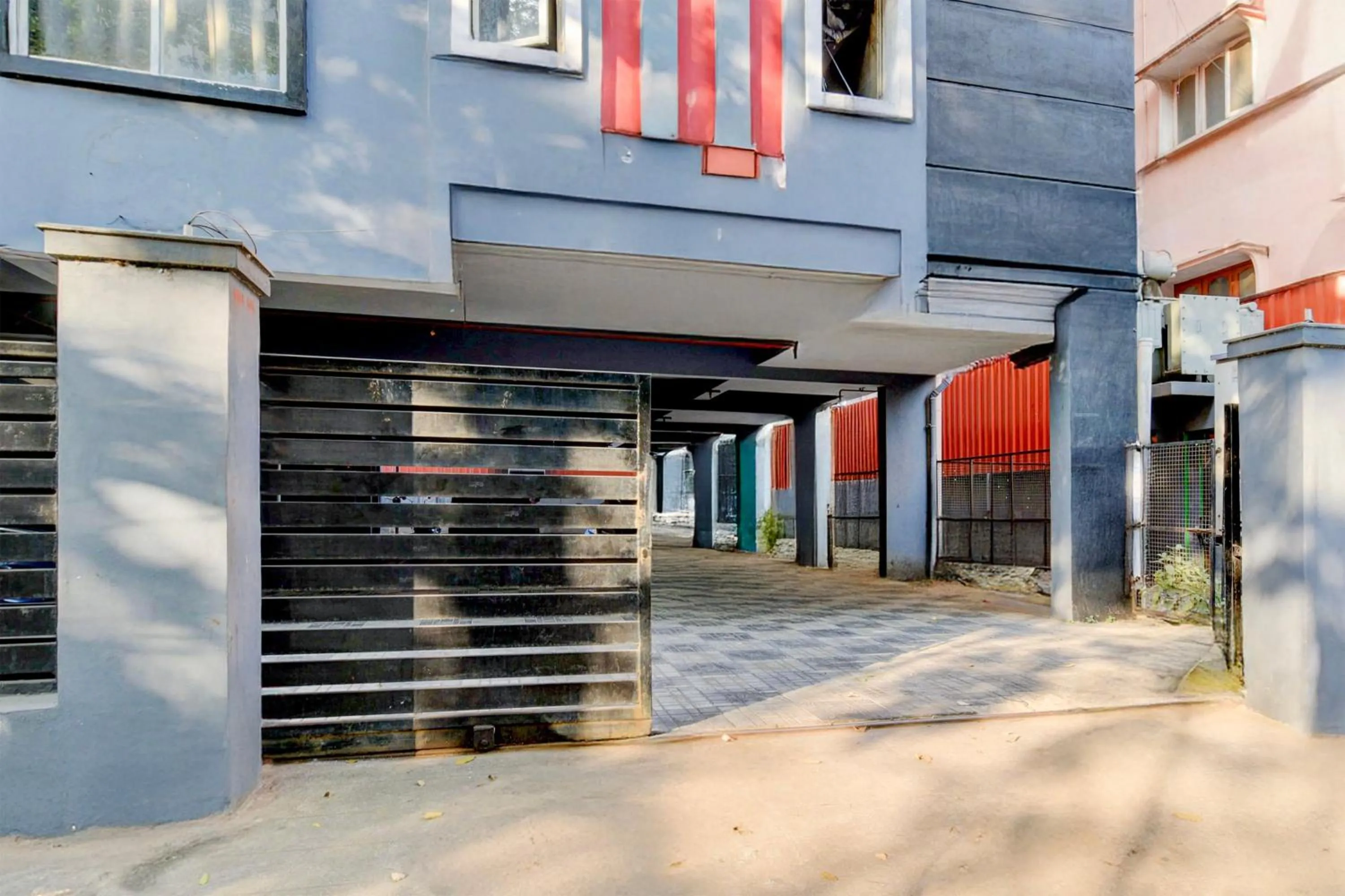 Facade/entrance in Super Townhouse SR Nagar Metro Station Hyderabad