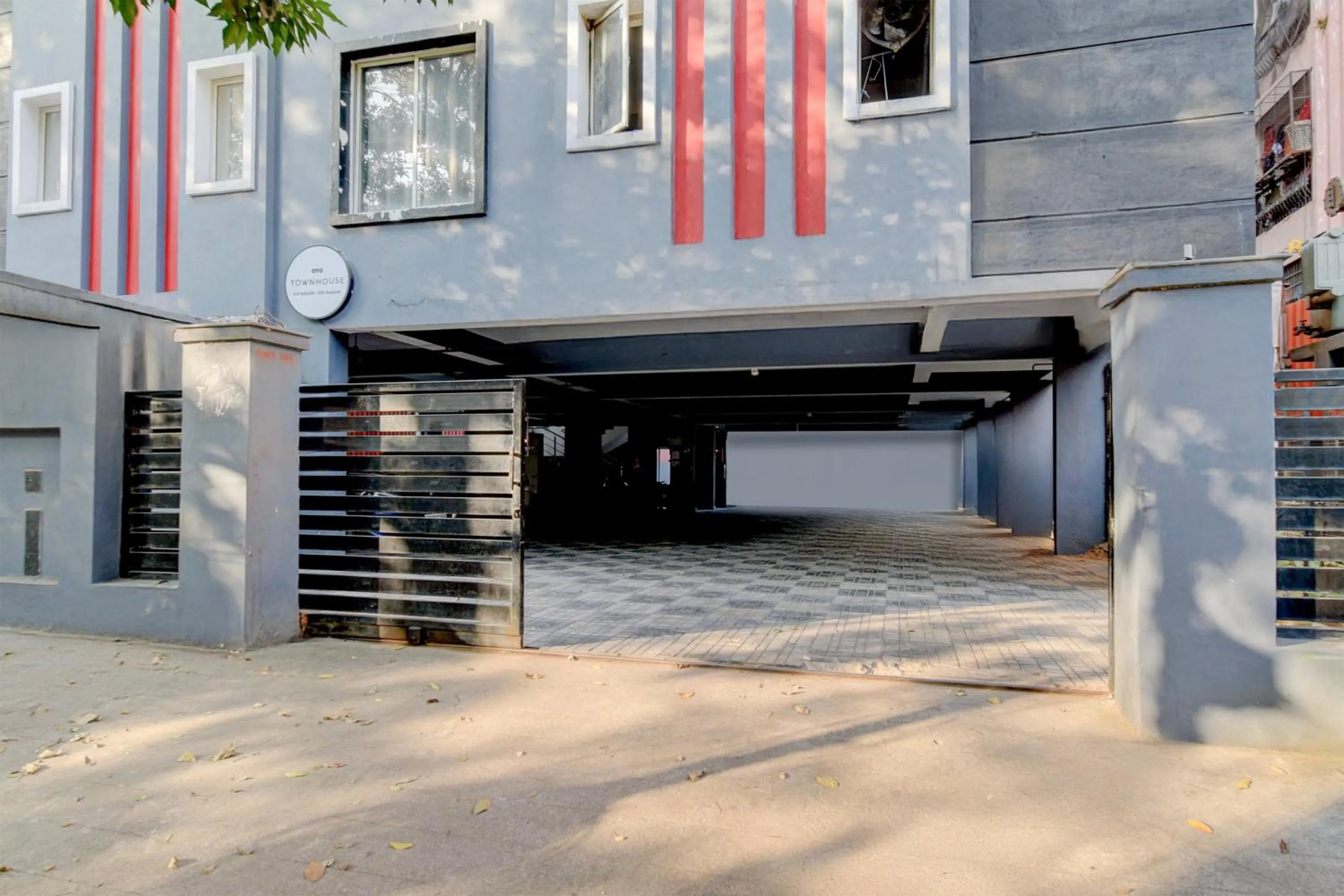 Facade/entrance in Super Townhouse SR Nagar Metro Station Hyderabad