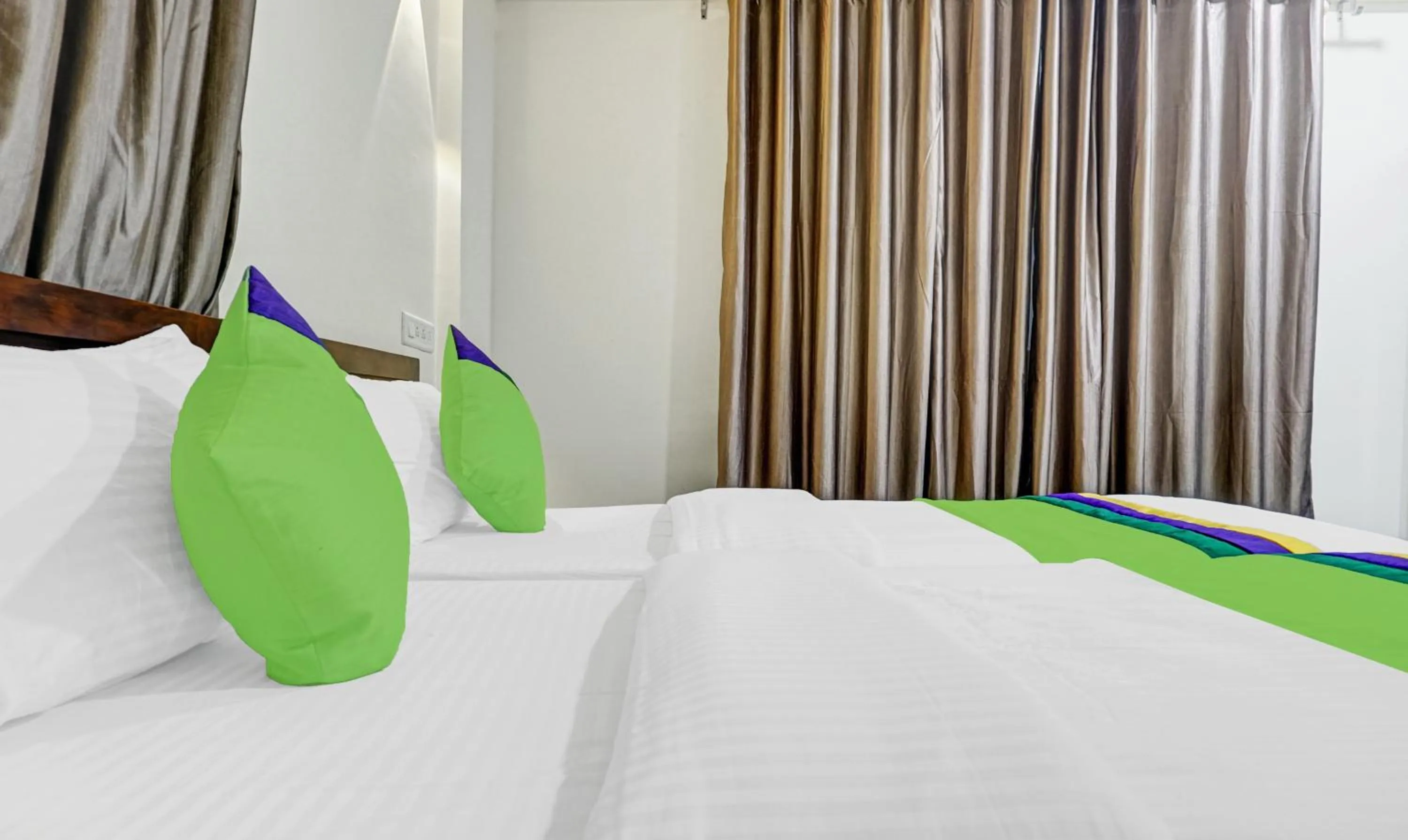 Bedroom, Bed in Treebo Tulip