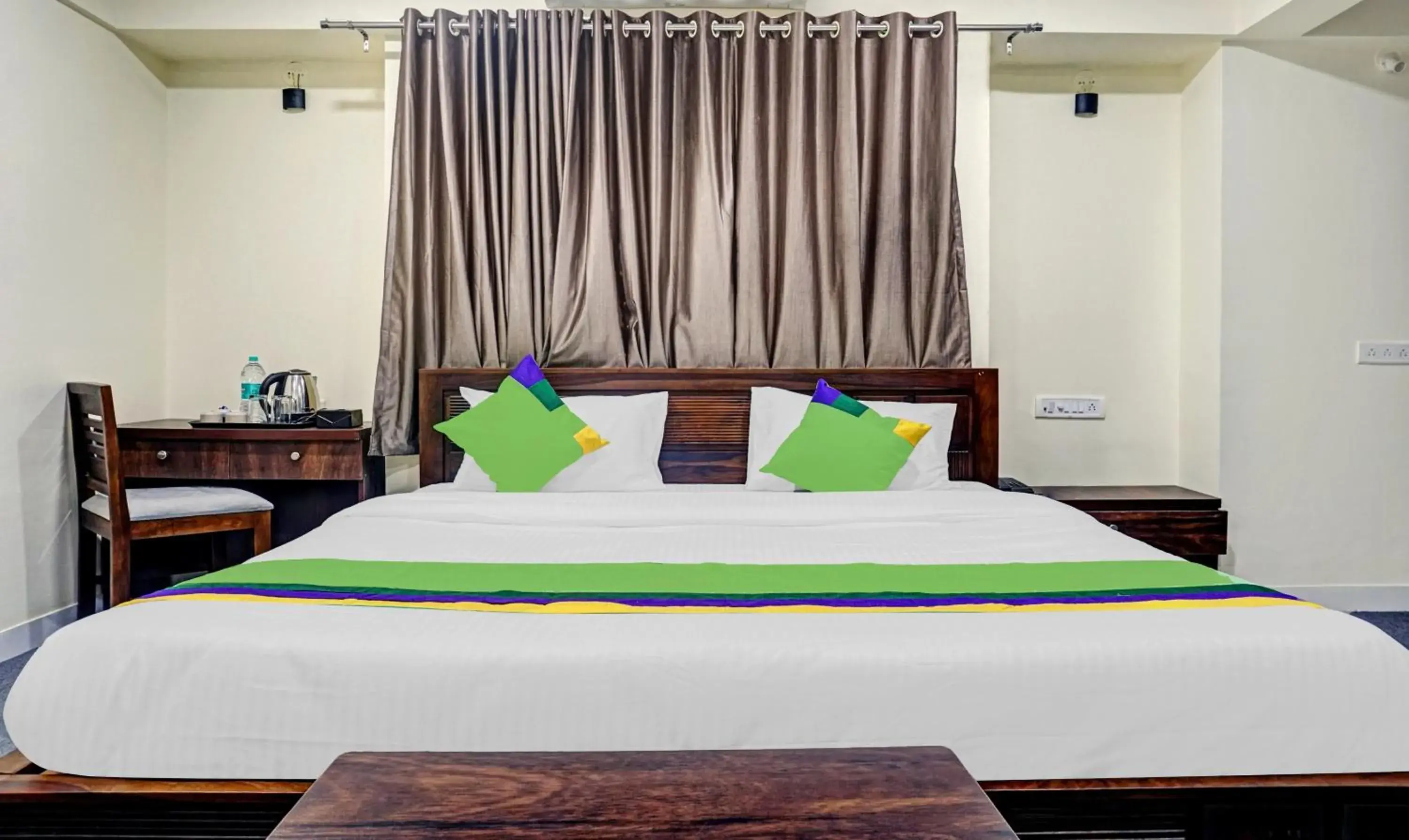 Bedroom, Bed in Treebo Tulip Bedroom, Bed in Treebo Tulip