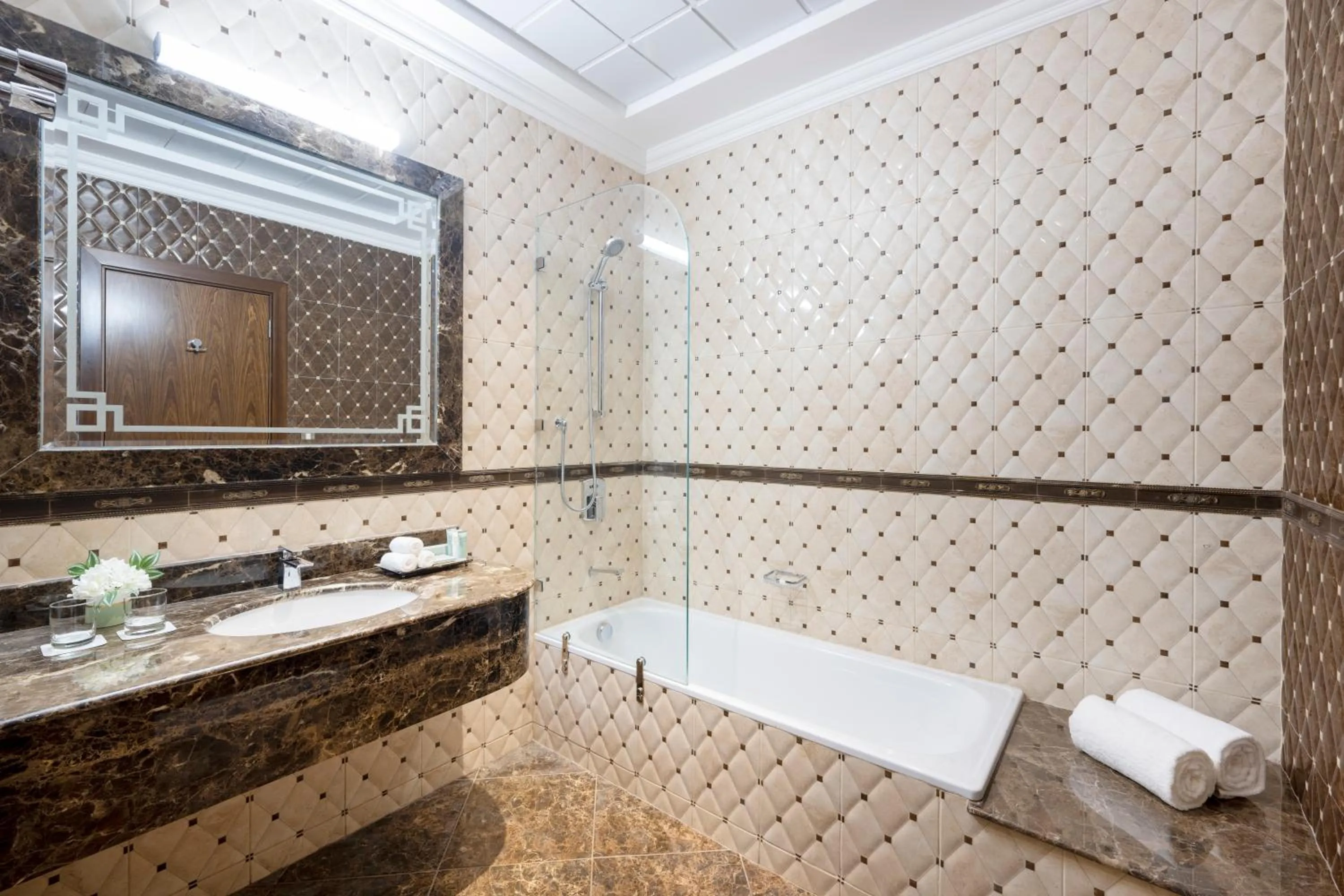 Shower in La Maison Hotel Doha