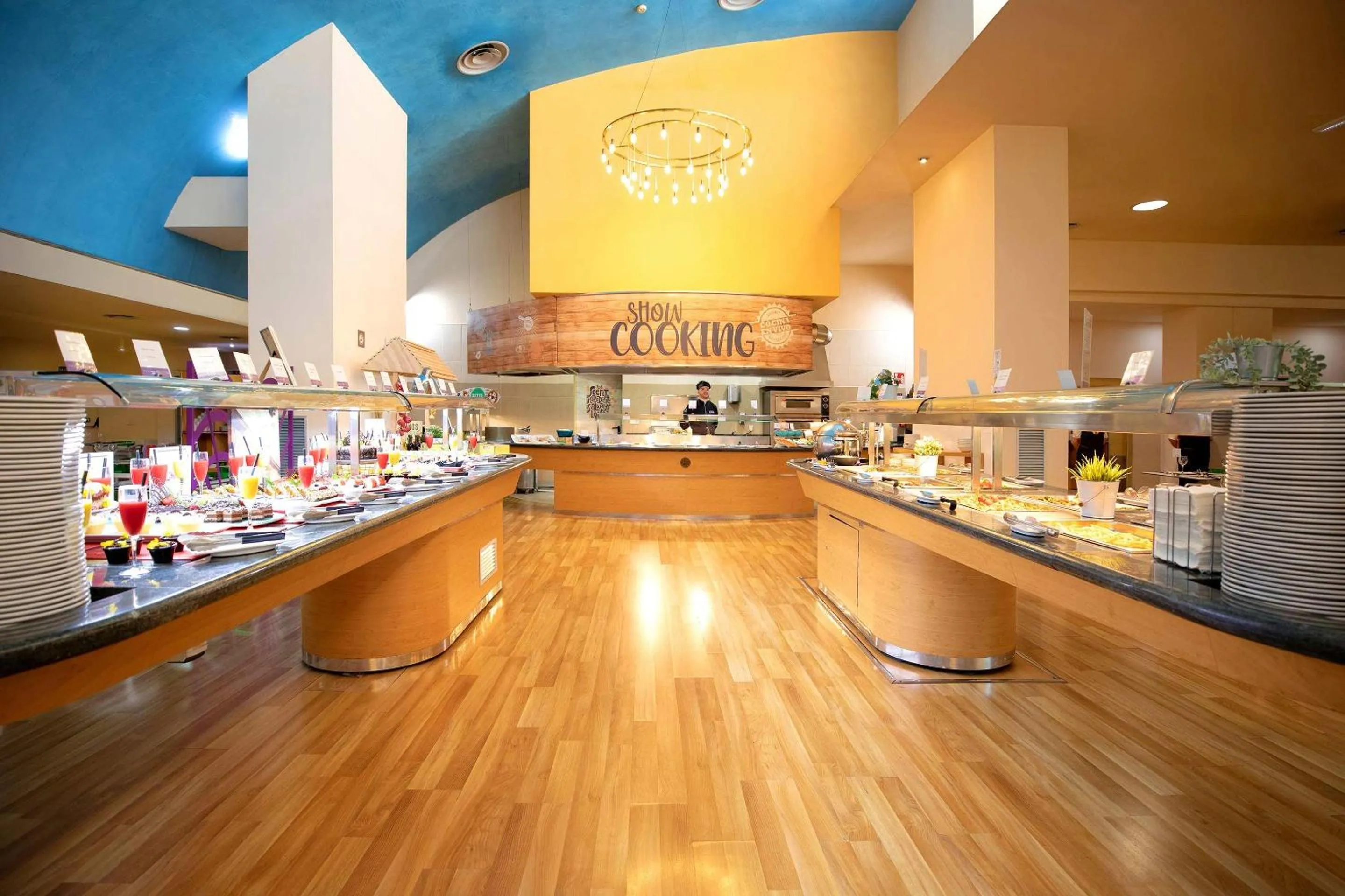 Restaurant/places to eat in Hotel Servigroup Marina Playa