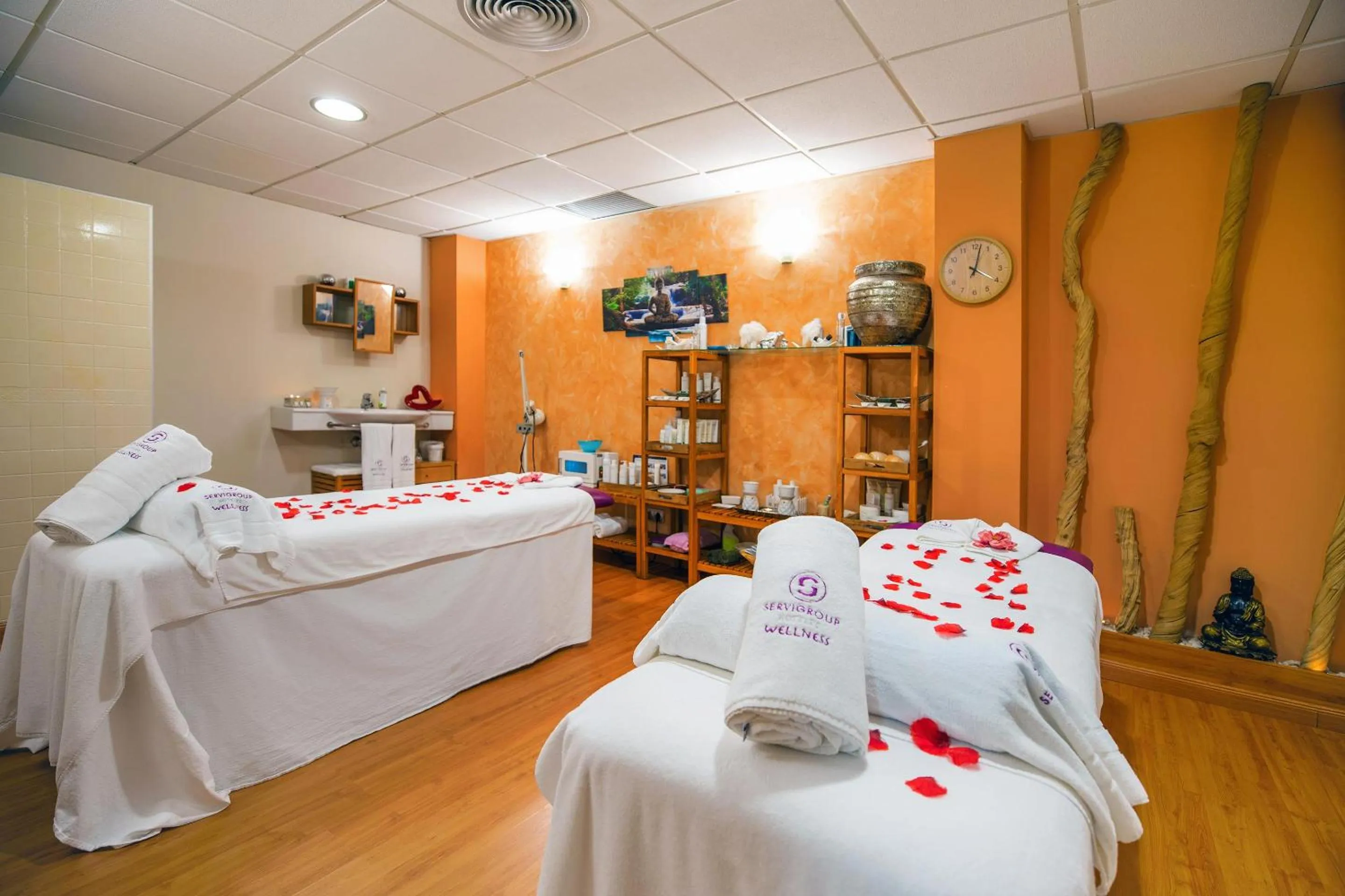 Restaurant/places to eat, Bed in Hotel Servigroup Marina Playa