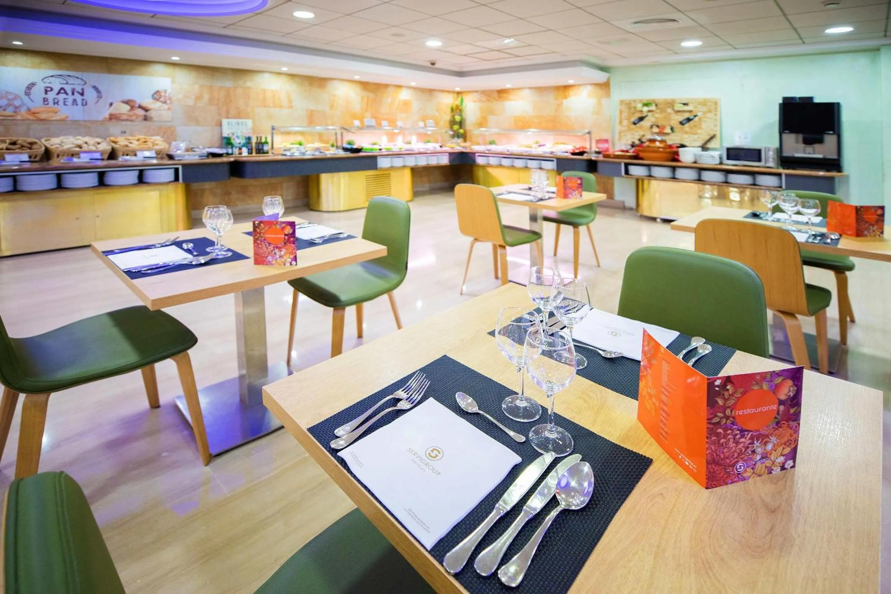 Restaurant/places to eat in Hotel Servigroup Diplomatic 4 Sup