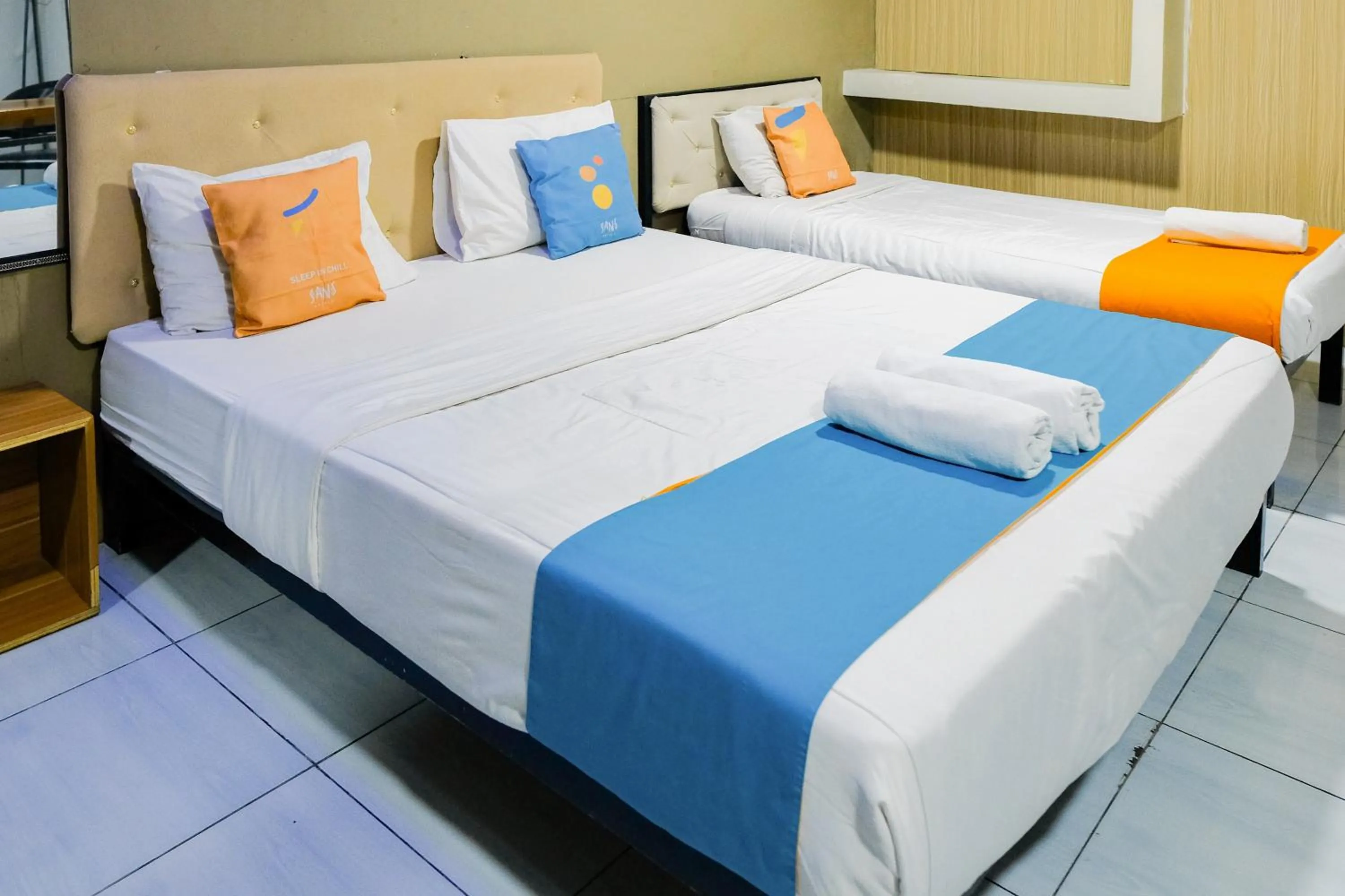 Bedroom, Bed in Sans Hotel Havila Bengkulu