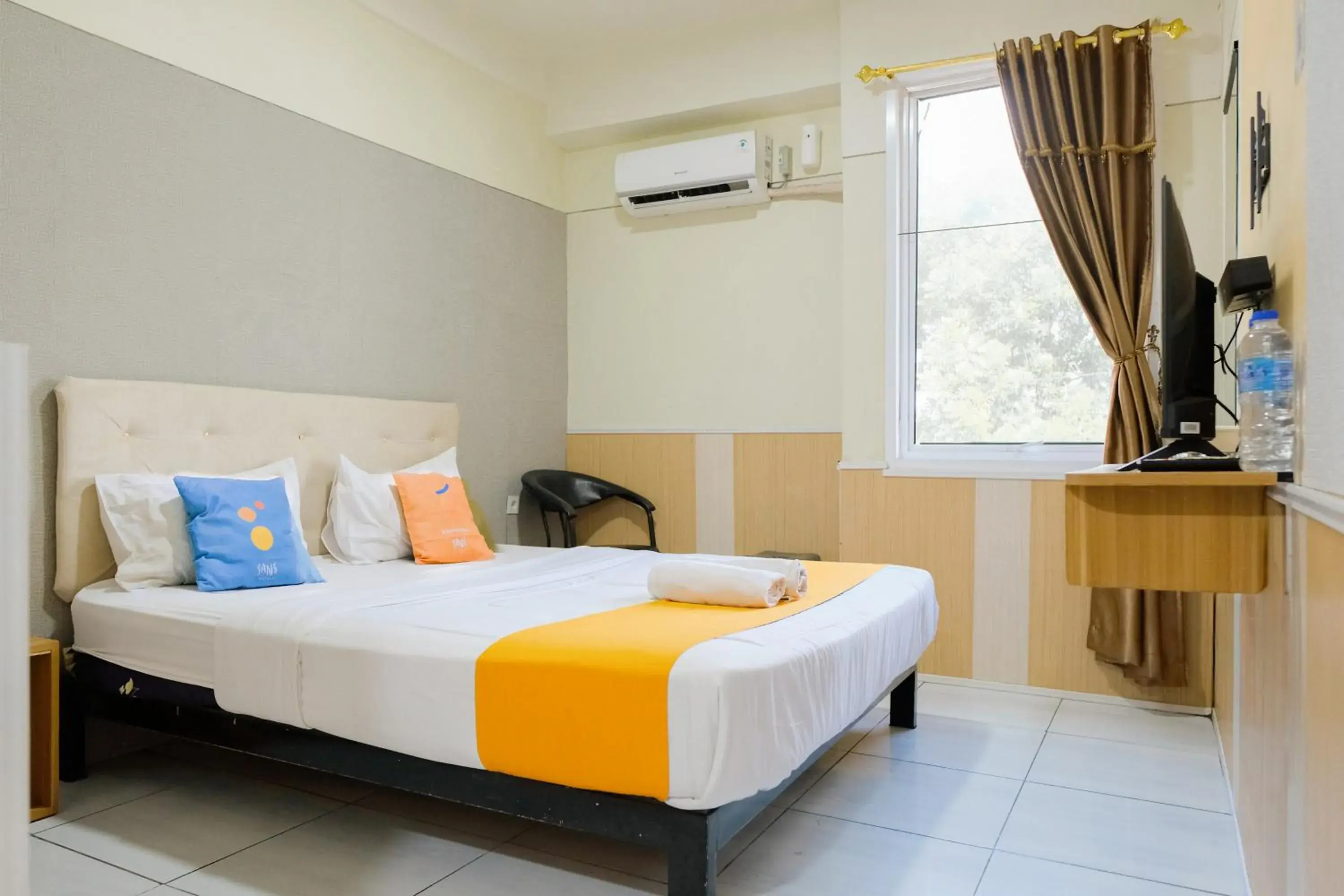 Bedroom, Bed in Sans Hotel Havila Bengkulu Bedroom, Bed in Sans Hotel Havila Bengkulu