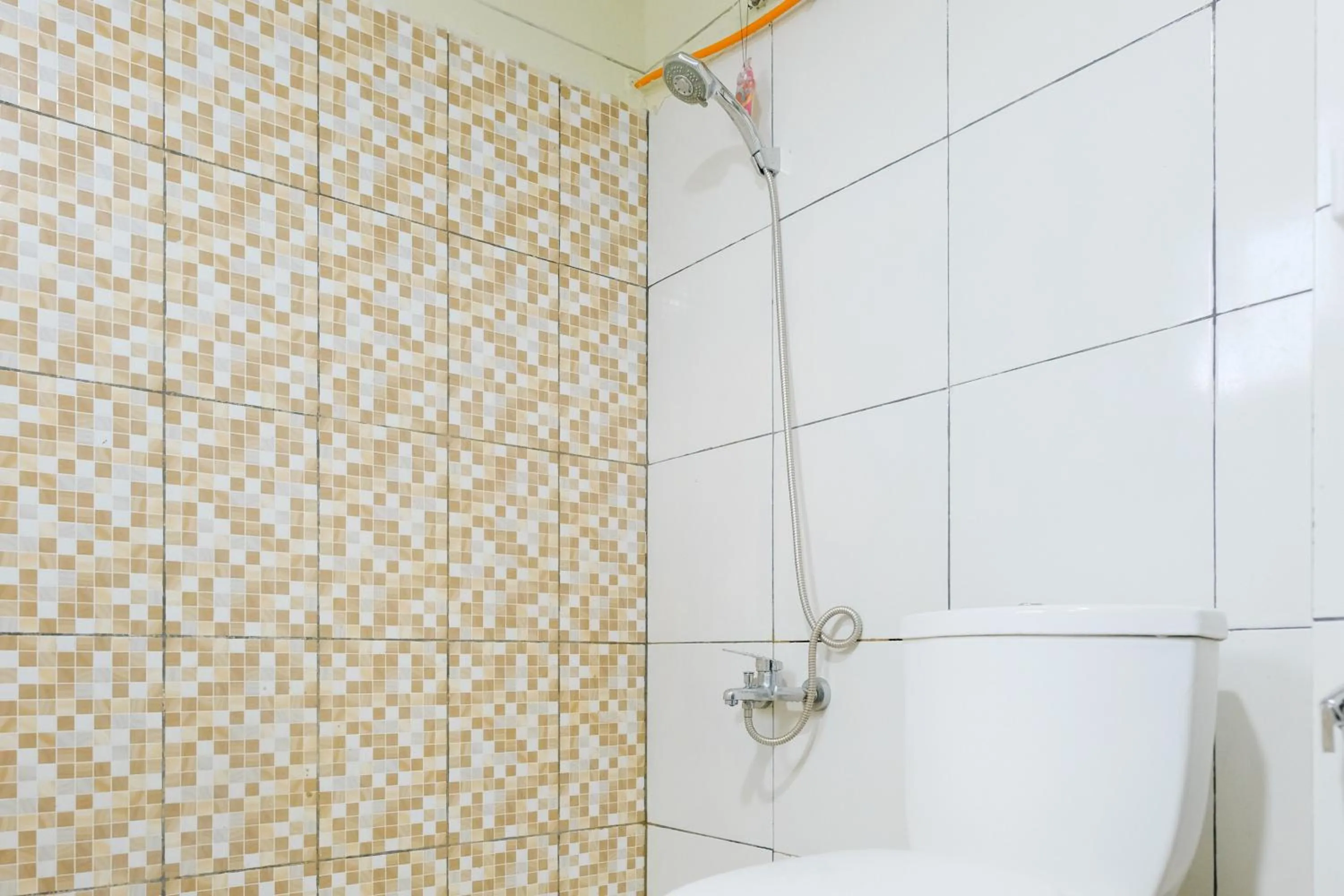 Bathroom in Sans Hotel Havila Bengkulu