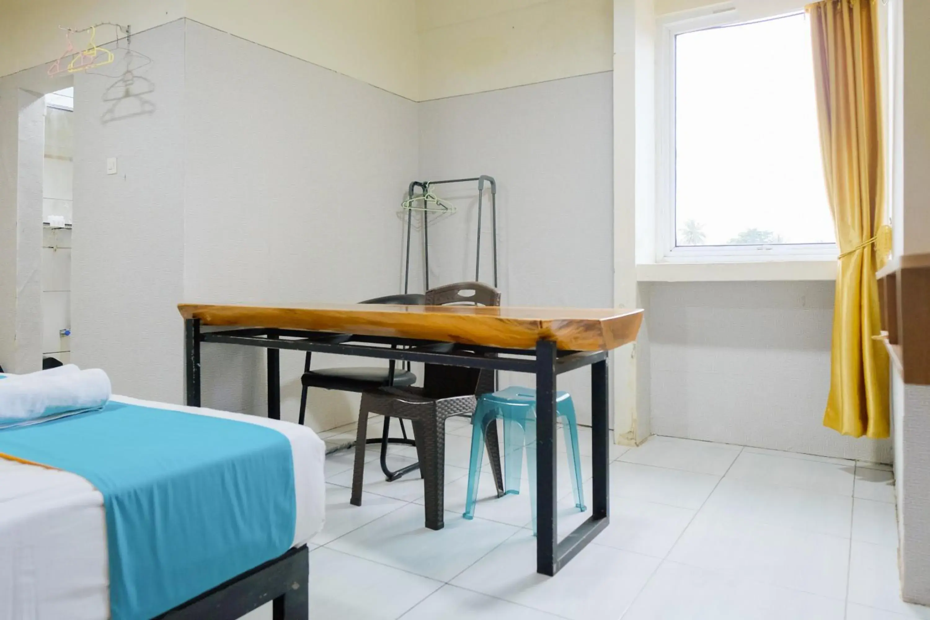 Bedroom, Bed in Sans Hotel Havila Bengkulu Bedroom, Bed in Sans Hotel Havila Bengkulu