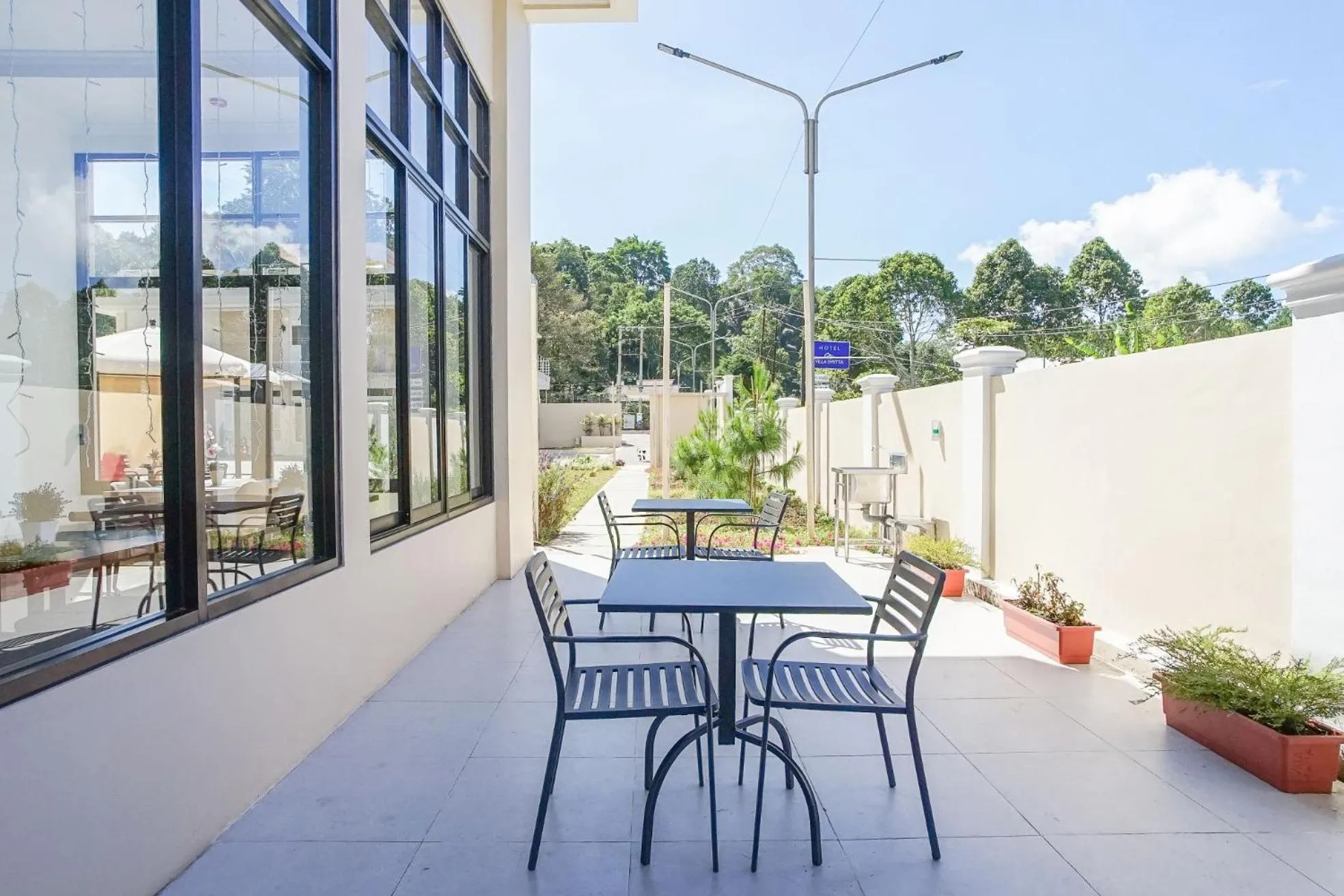 Restaurant/places to eat in Hotel Villa Emitta