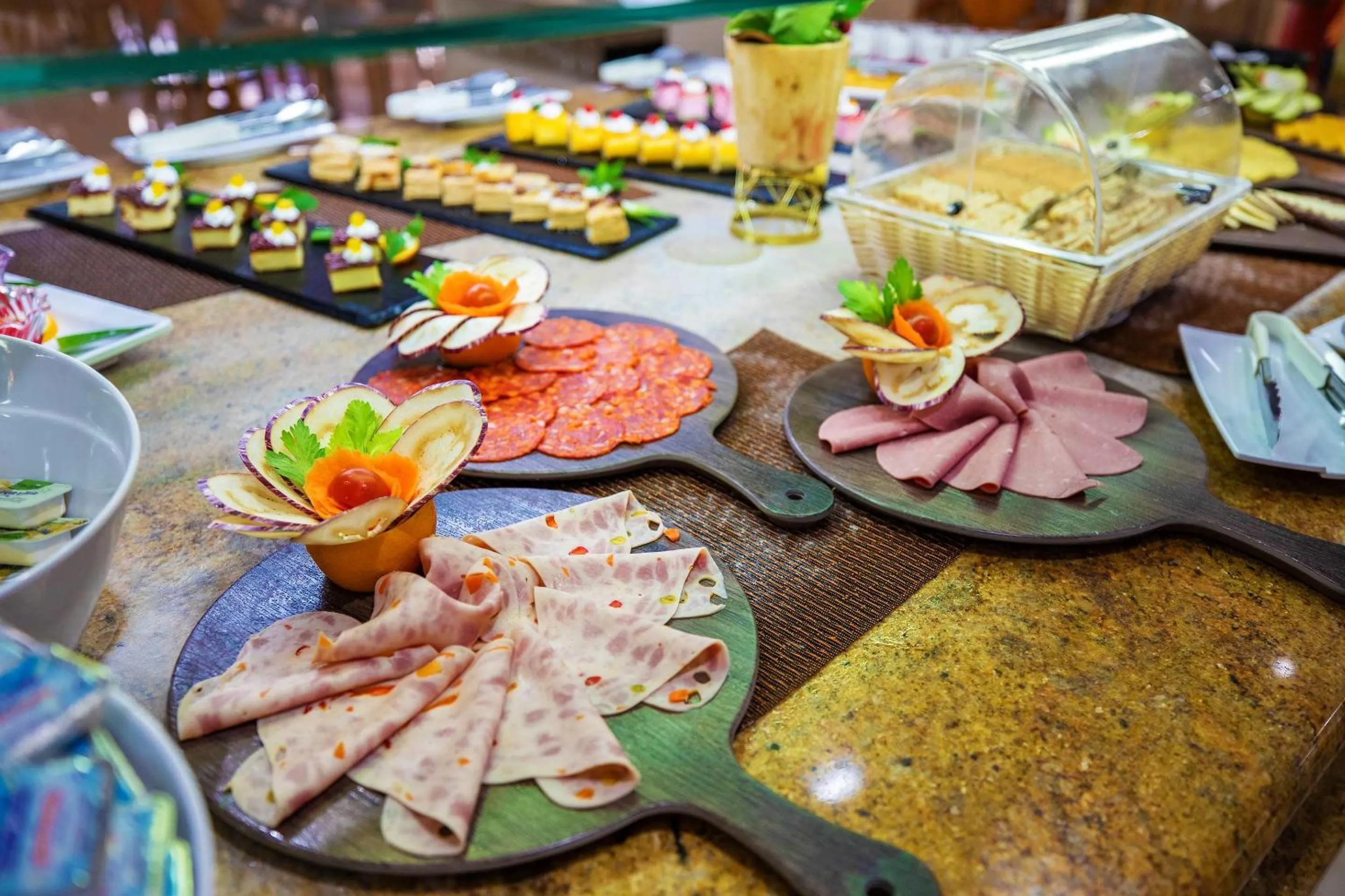 Restaurant/places to eat in Hotel Servigroup Nereo