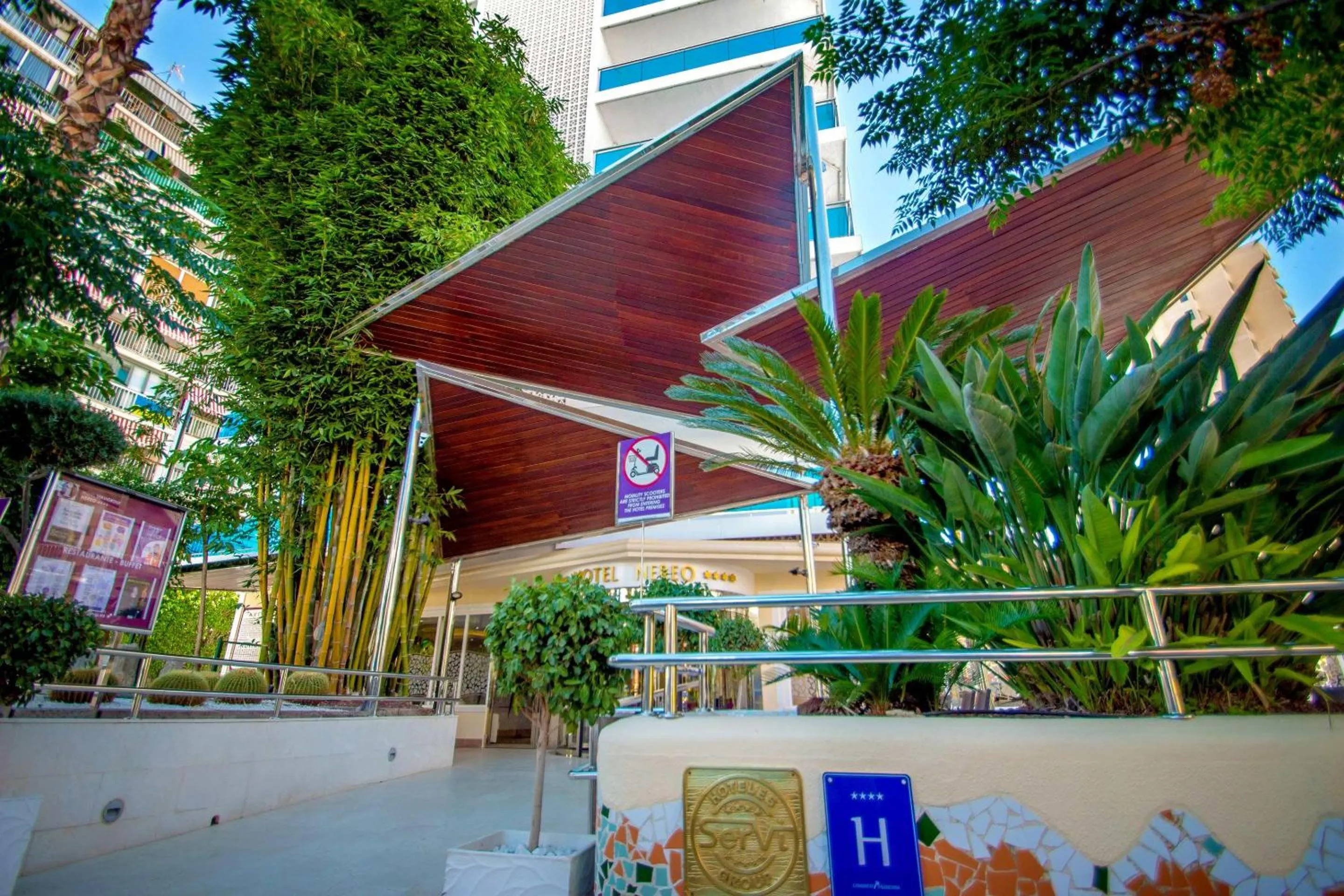 Property building in Hotel Servigroup Nereo