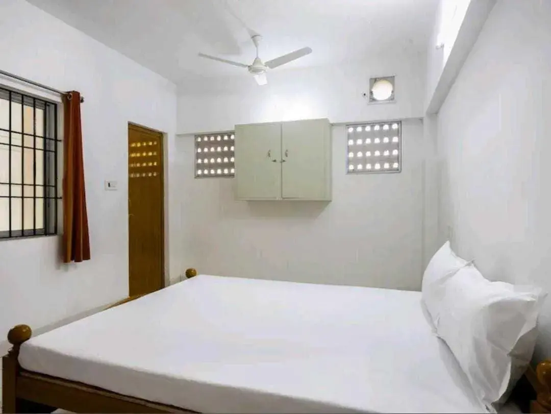 Classic Triple Room - single occupancy in Hotel O SHAPPY INN� Classic Triple Room - single occupancy in Hotel O SHAPPY INN�