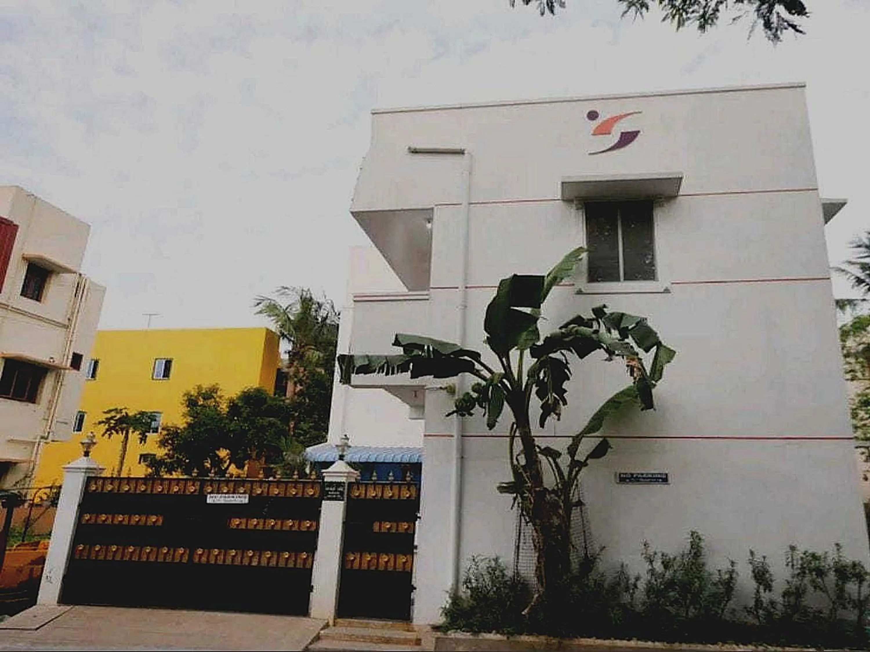 Facade/entrance in Hotel O SHAPPY INN KOYAMBEDU