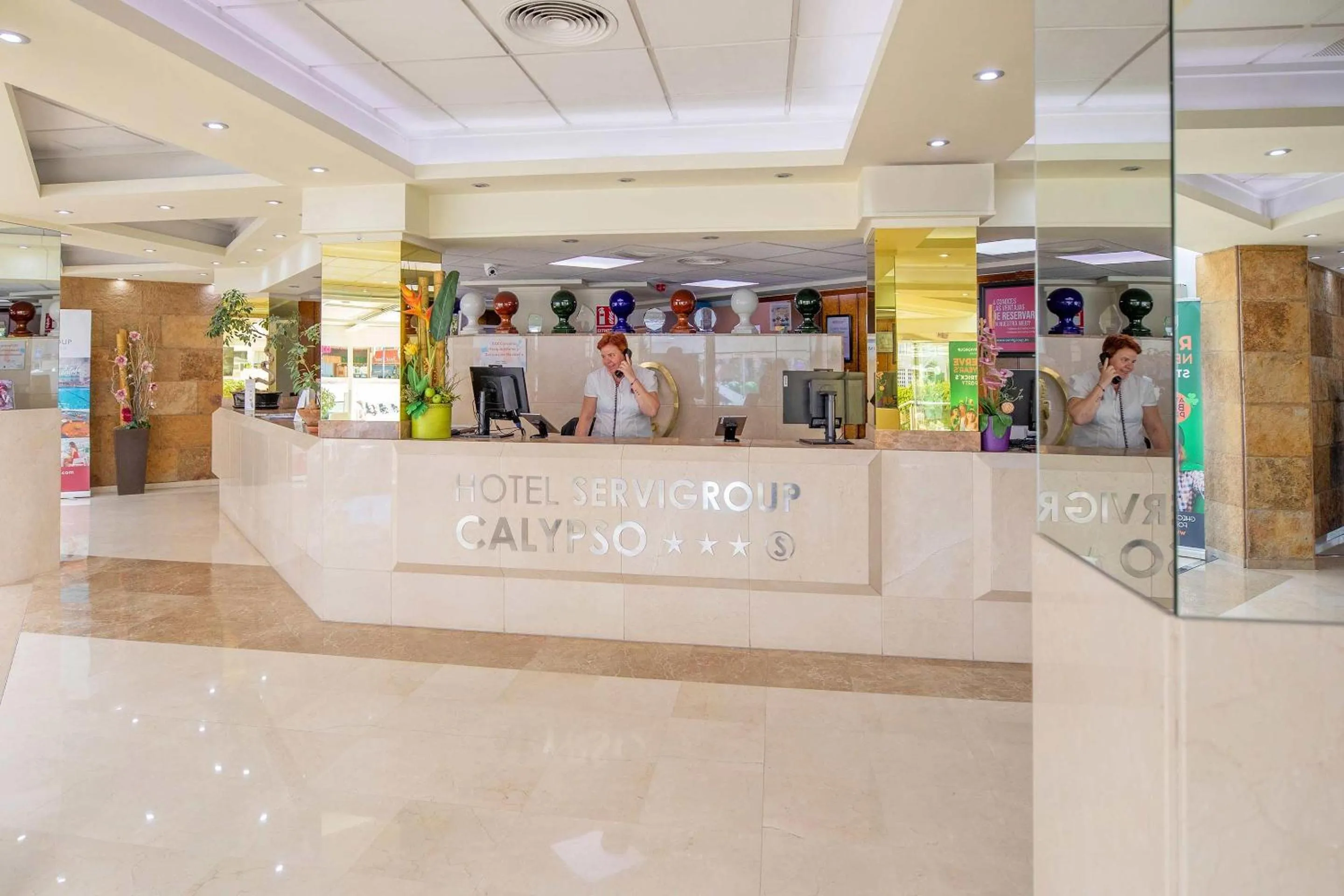 Lobby or reception in Hotel Servigroup Calypso