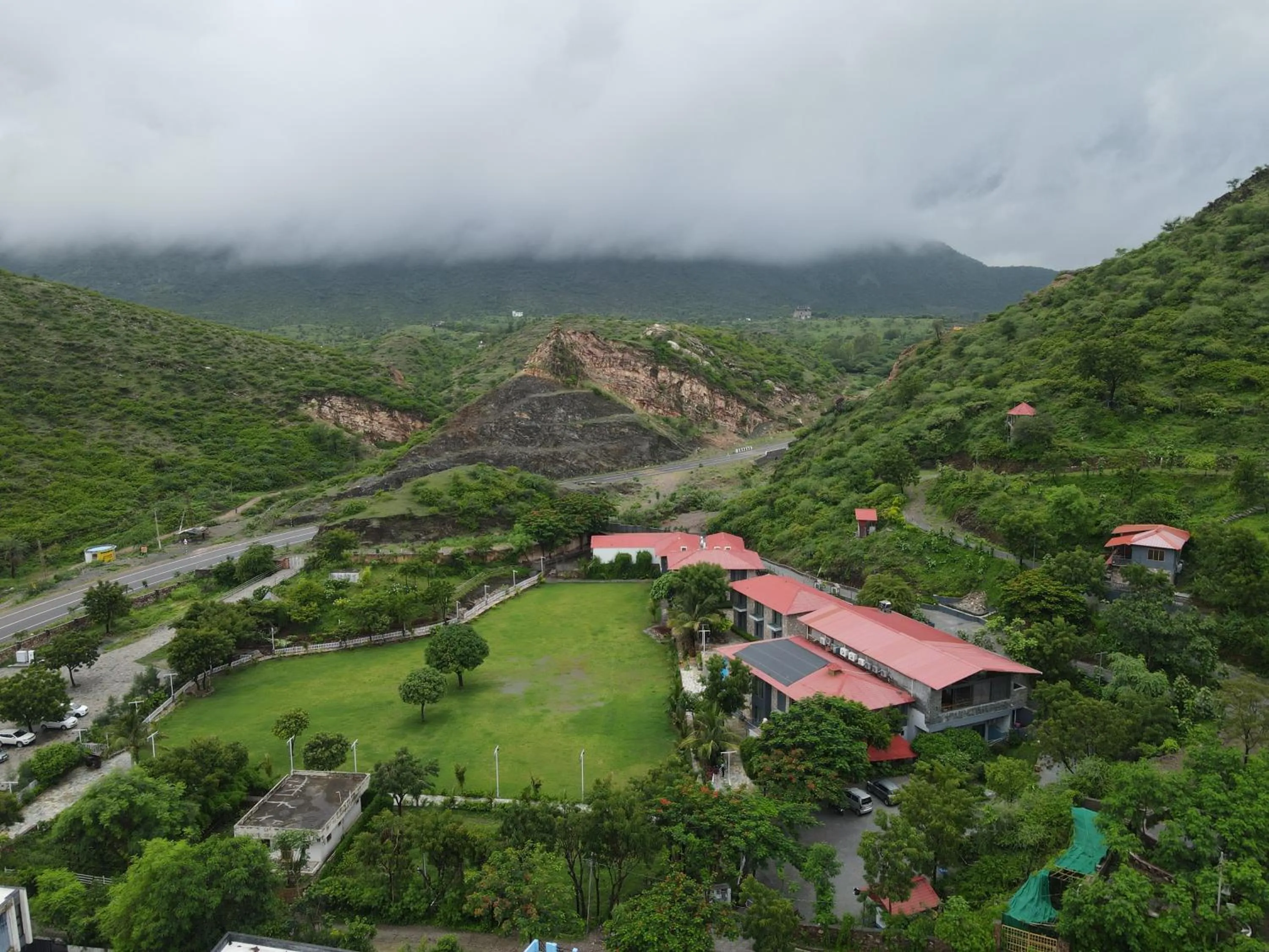 Bird's eye view, Bird's-eye View in The Divine Hills Resort