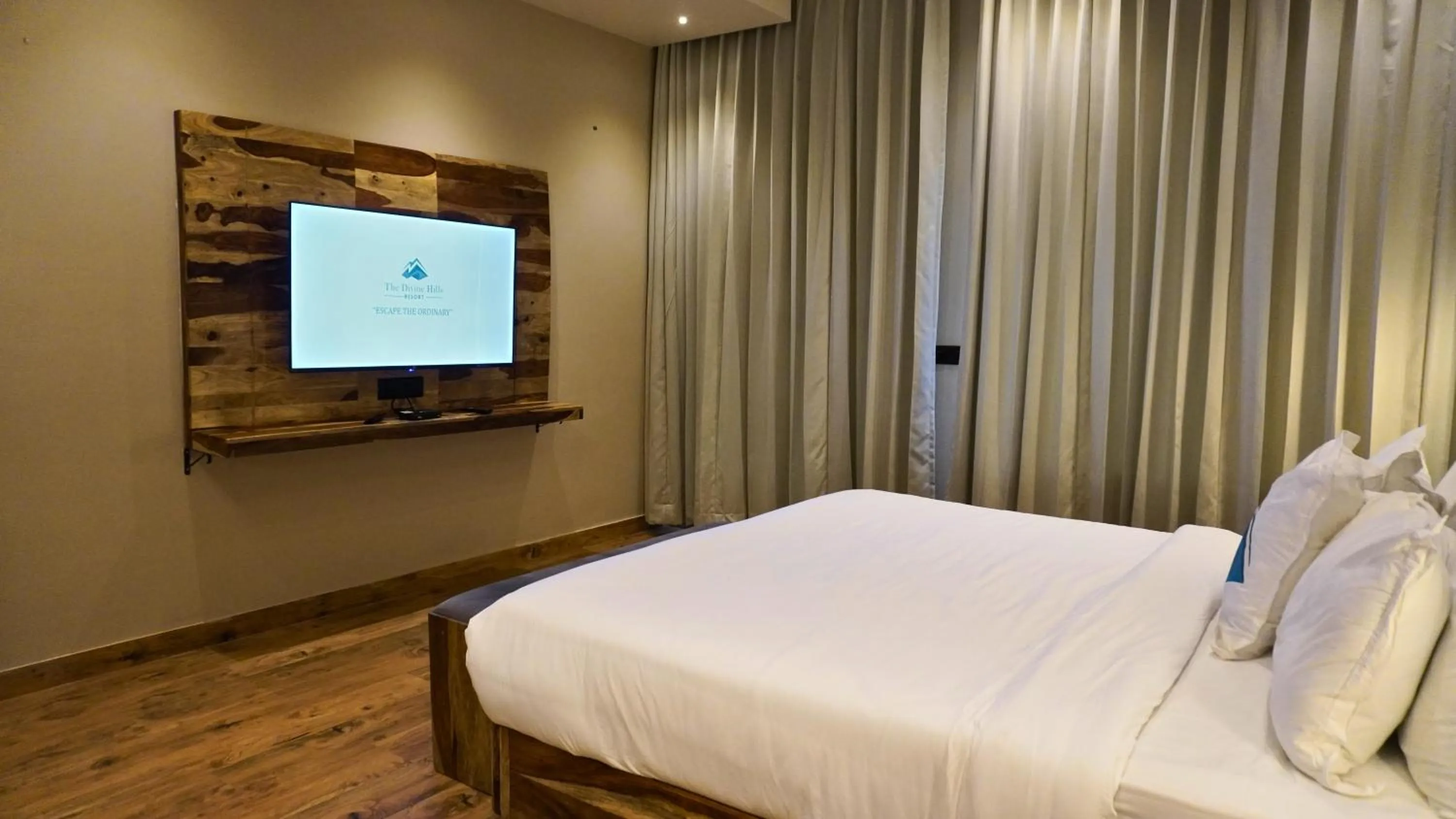 Bedroom, Bed in The Divine Hills Resort