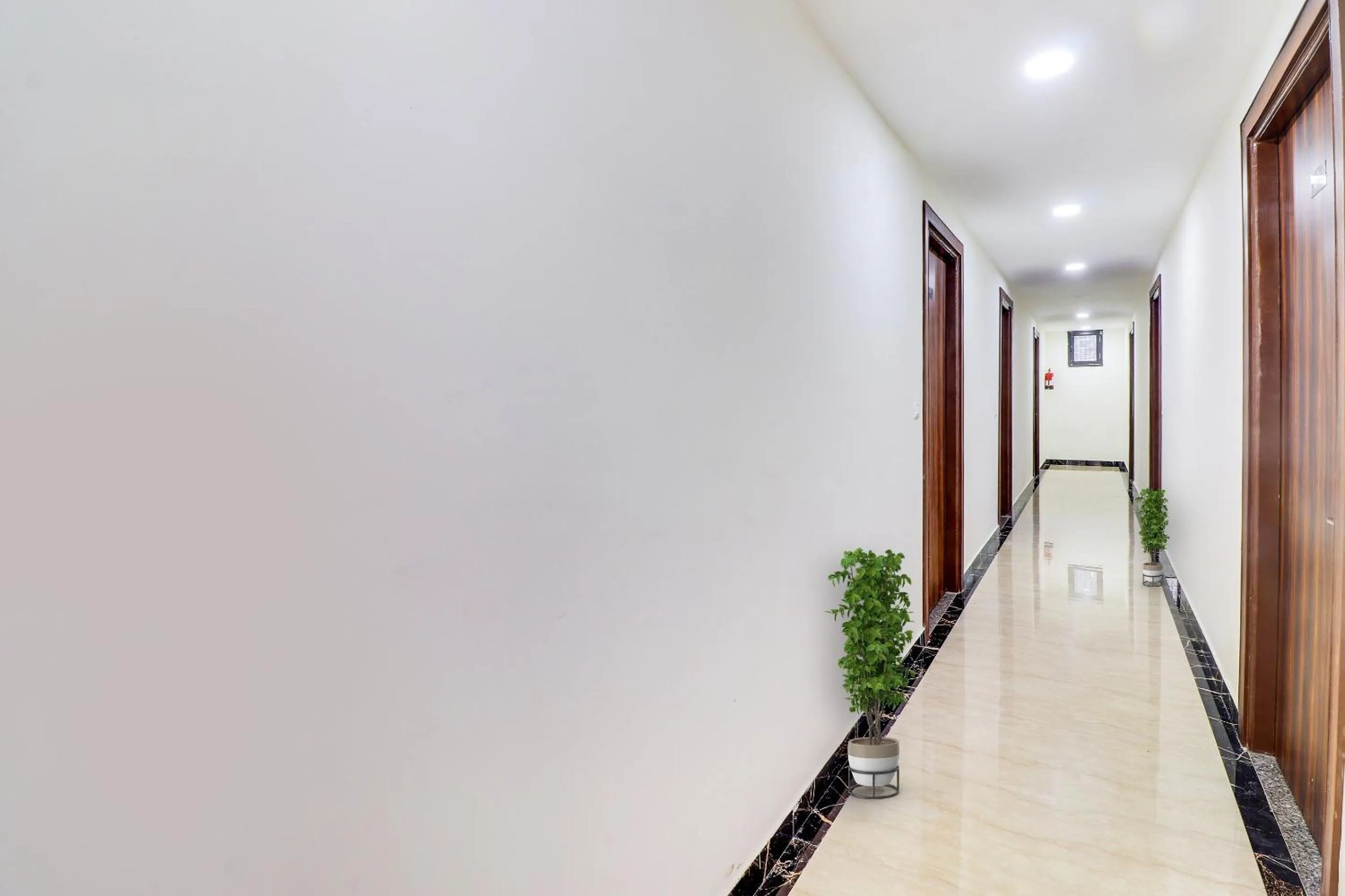 Lobby or reception in Hotel O Golden Grand