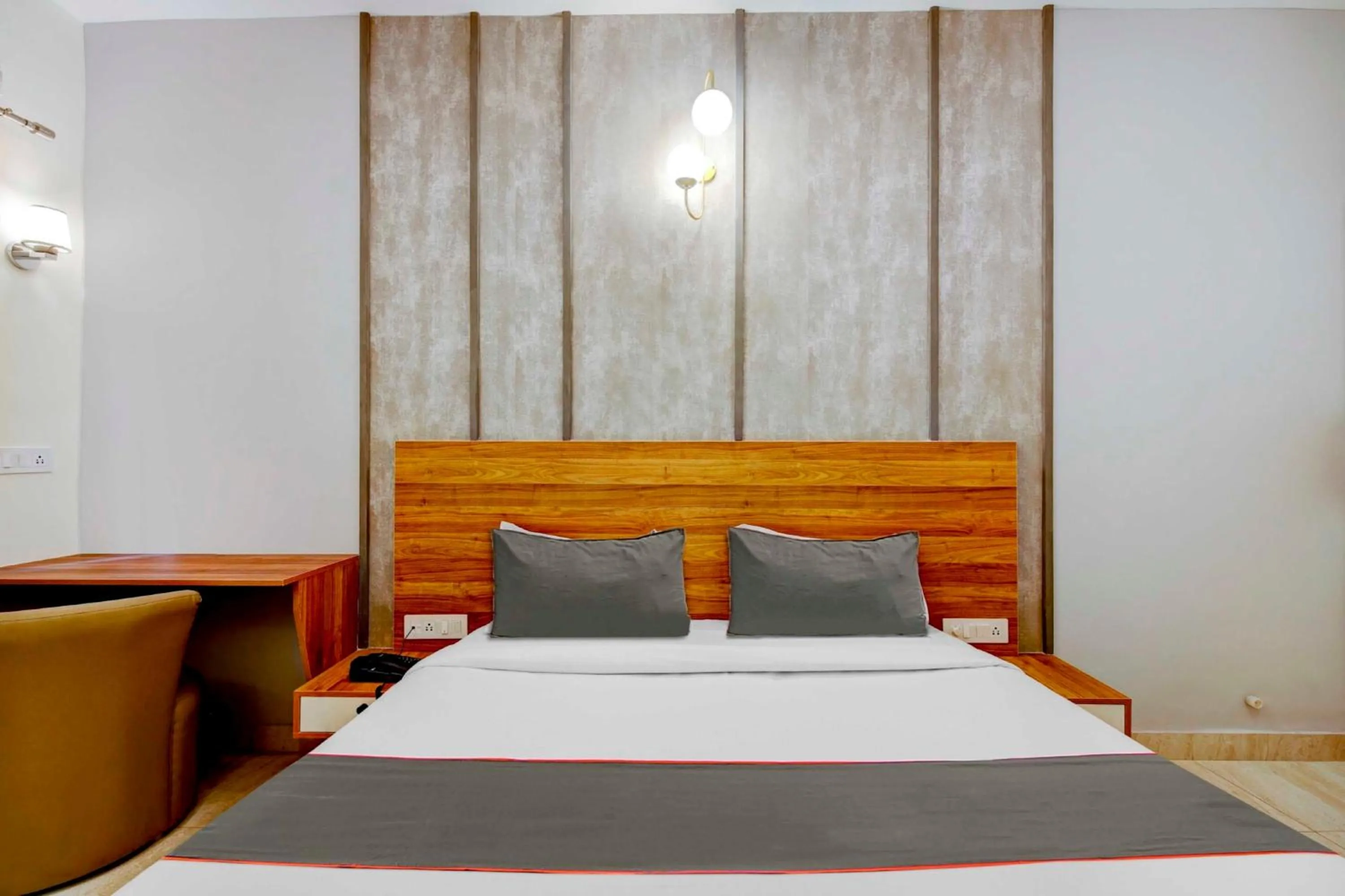 Bedroom, Bed in Super Collection O Royal Elevar