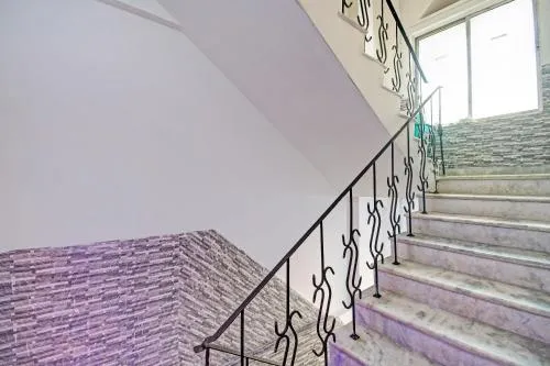 Hotel O Diamond Residency