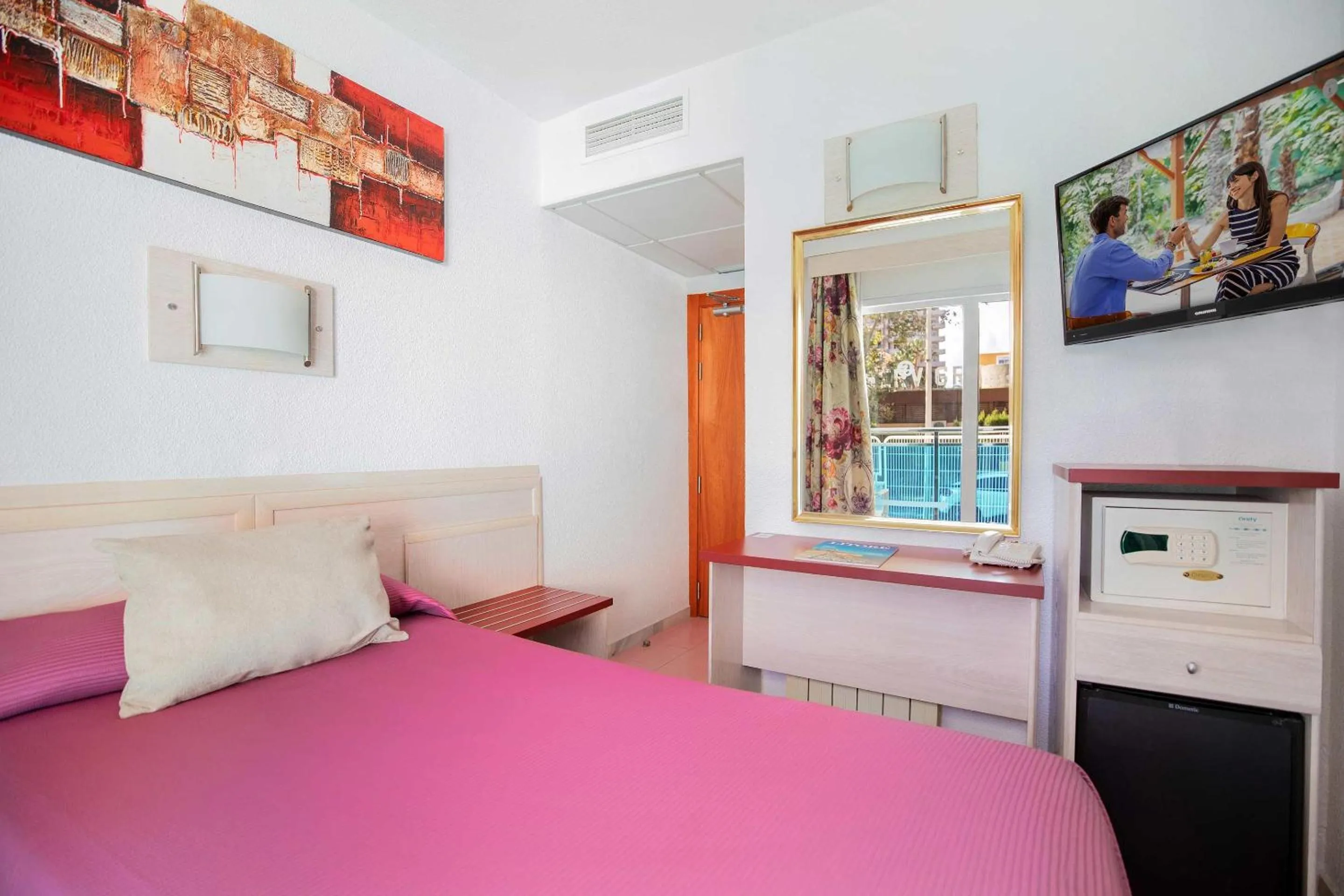 Photo of the whole room, Bed in Hotel Servigroup Venus