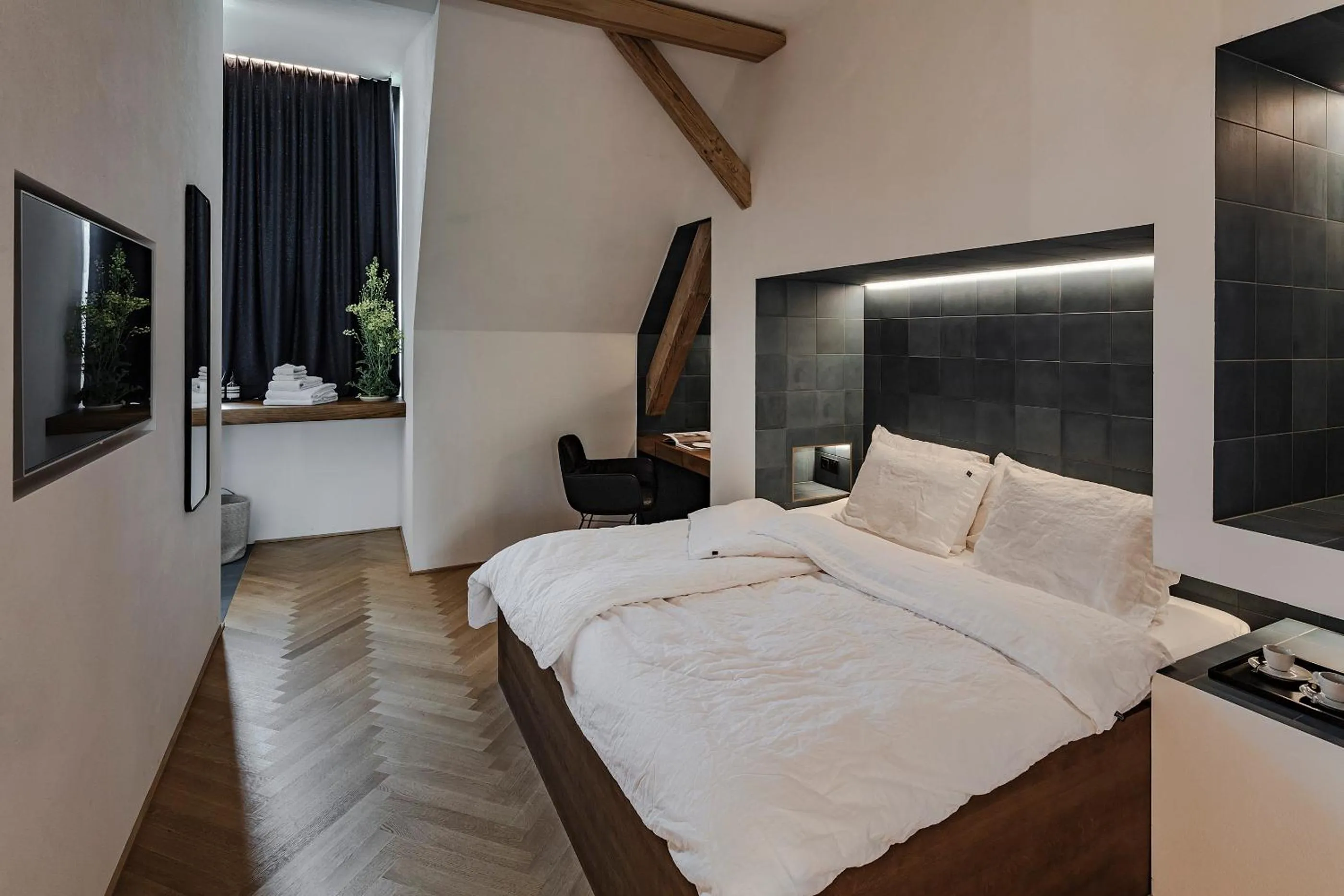 Bed in Lukas Kapeller Hotel und Restaurant