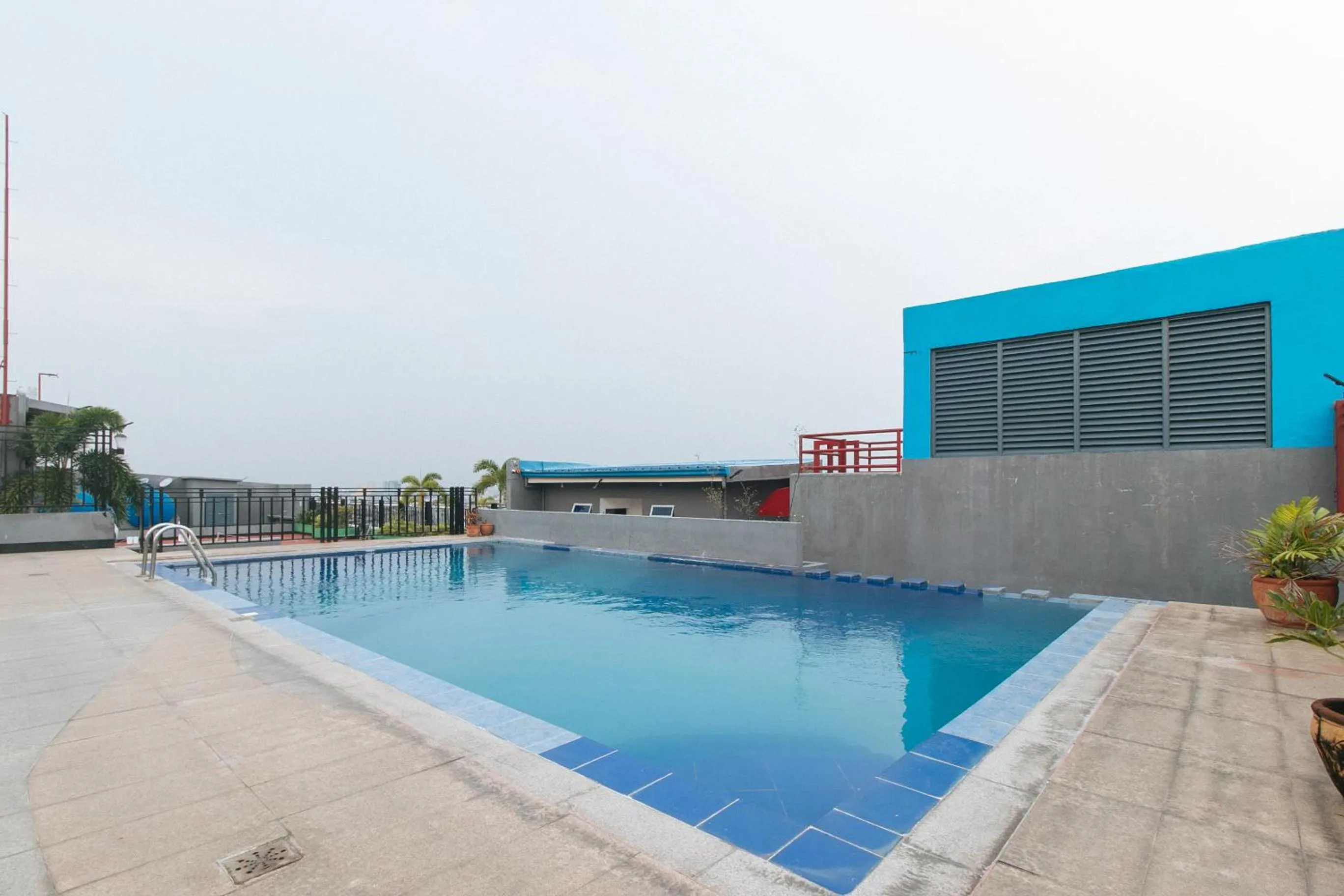 Pool view in RedDoorz @ Melbourne Suites Makati