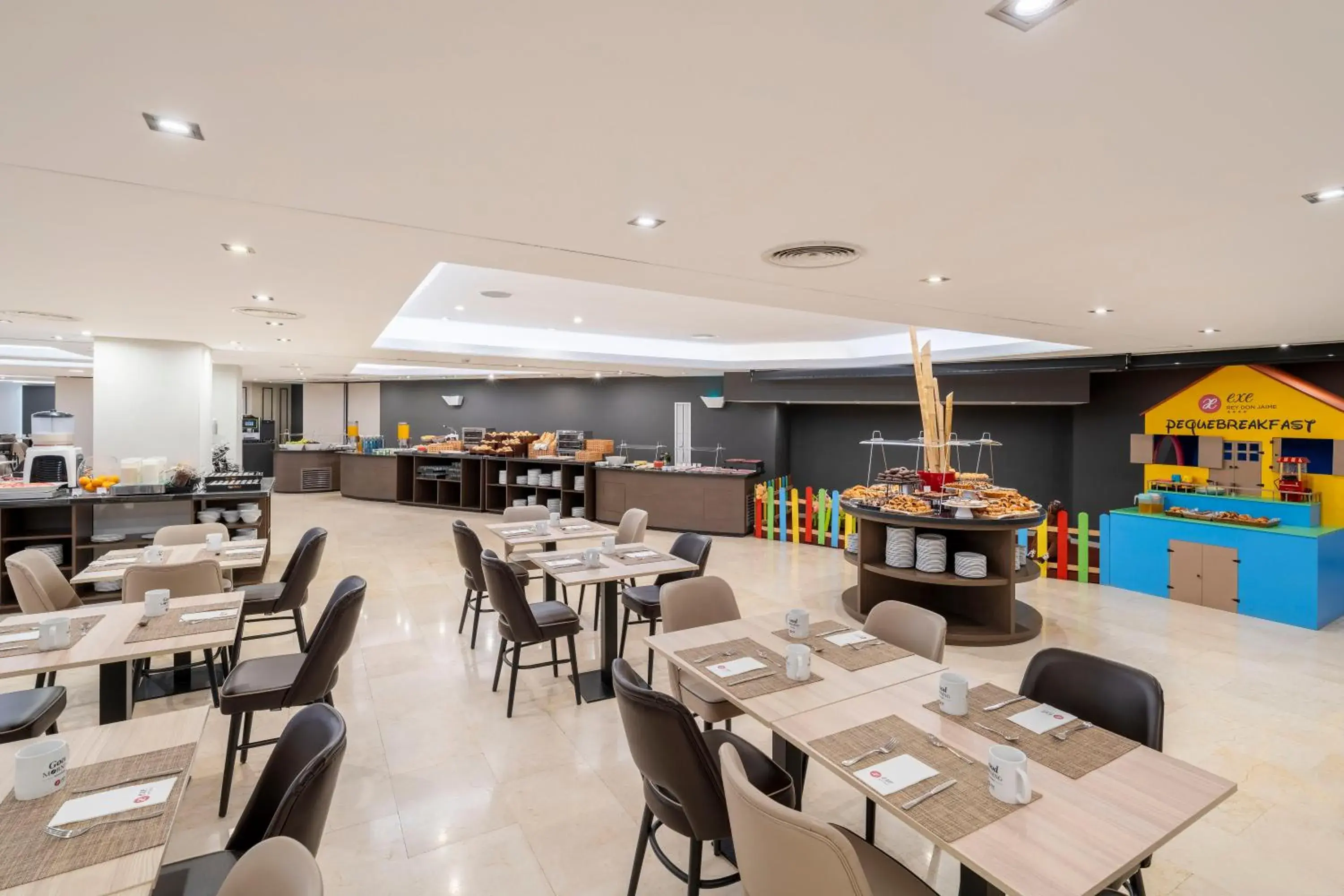 Buffet breakfast in Exe Rey Don Jaime Buffet breakfast in Exe Rey Don Jaime