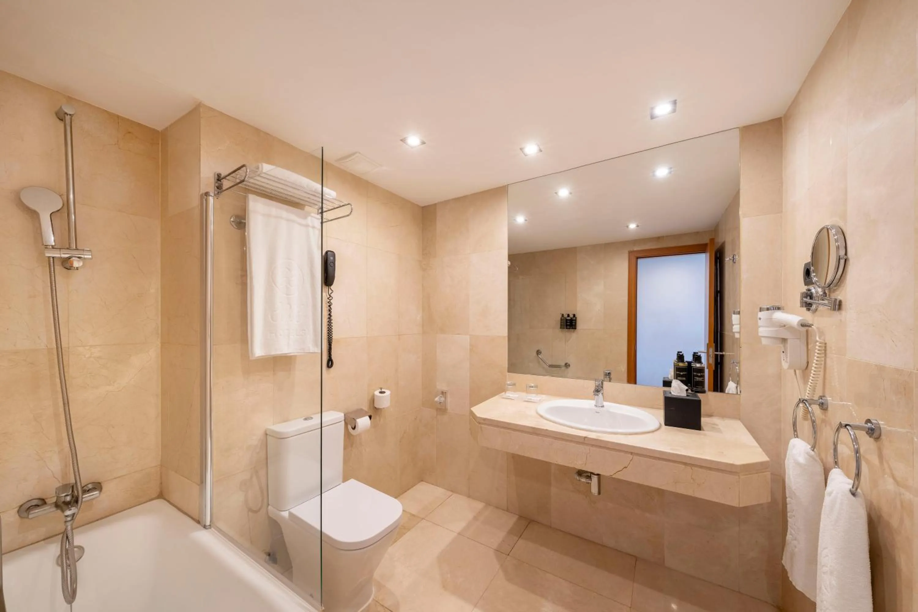 Bathroom in Exe Rey Don Jaime