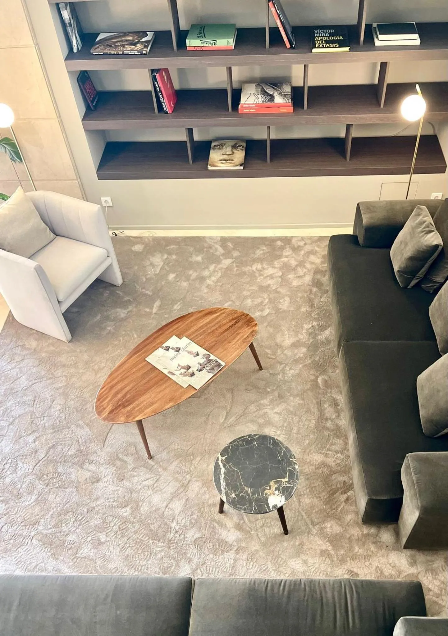 Library in Best Western Premier CMC Girona