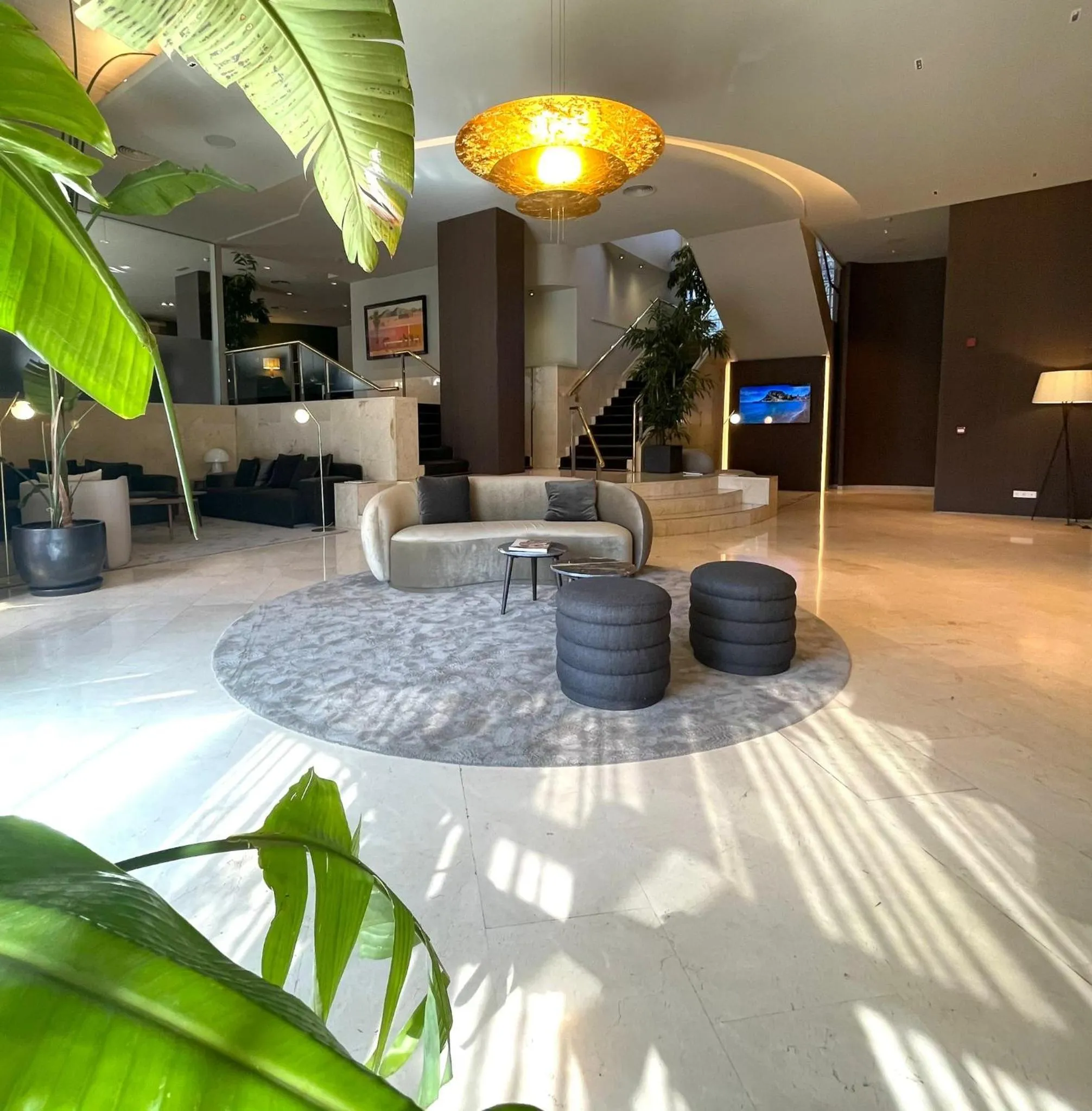 Lobby or reception in Best Western Premier CMC Girona