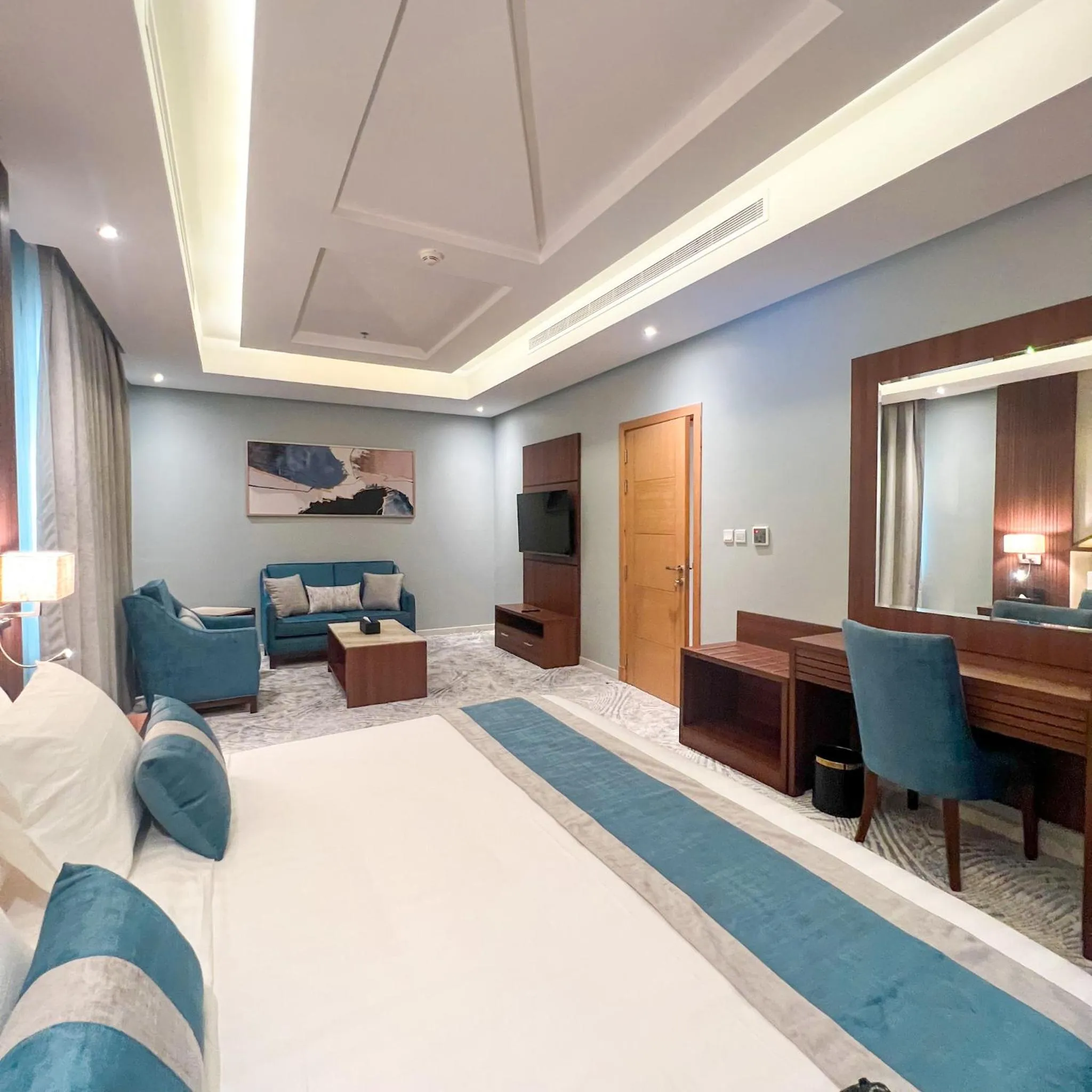 Seating area, Bed in Level Nine Hotel