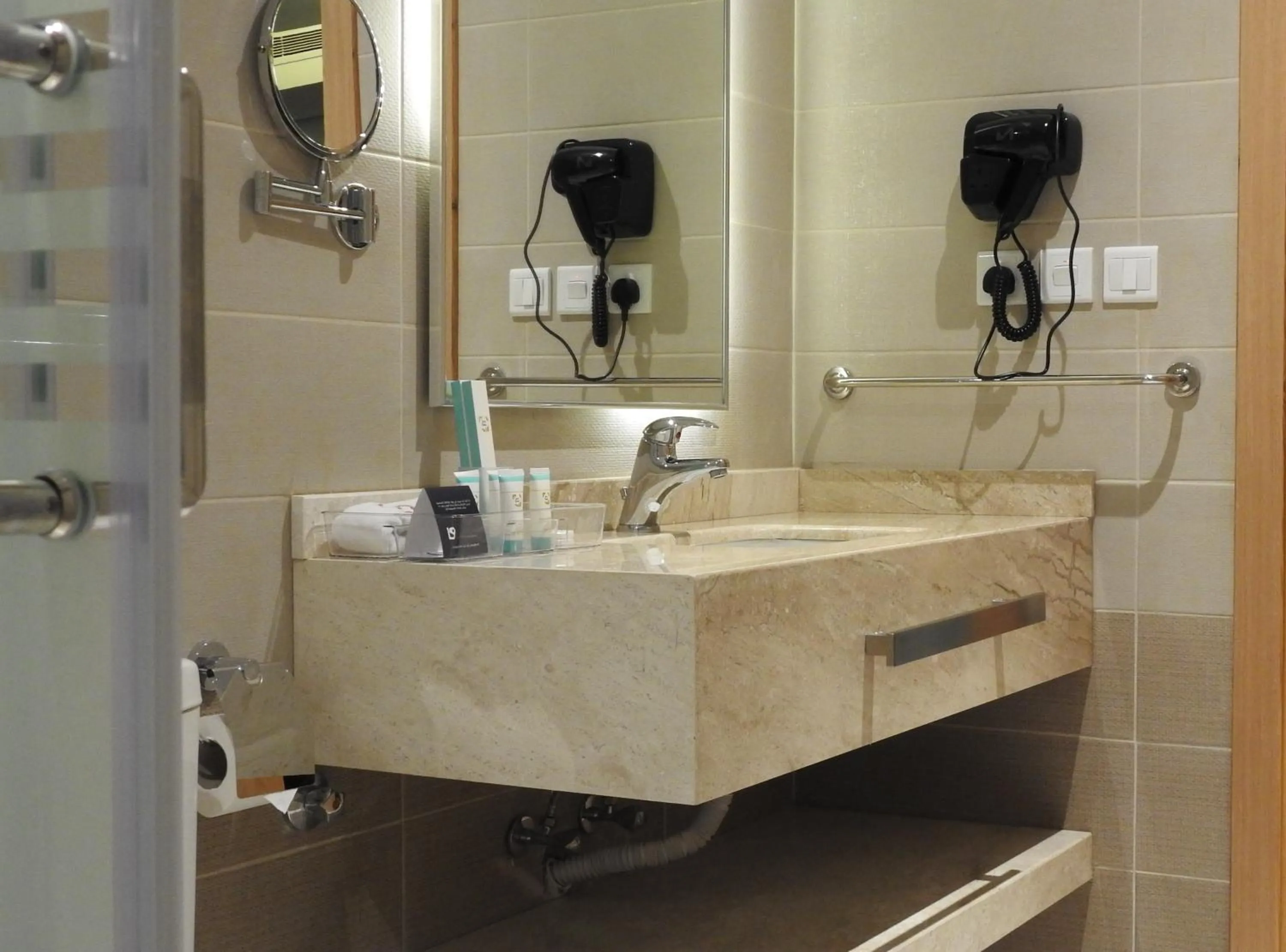 Toilet in Level Nine Hotel