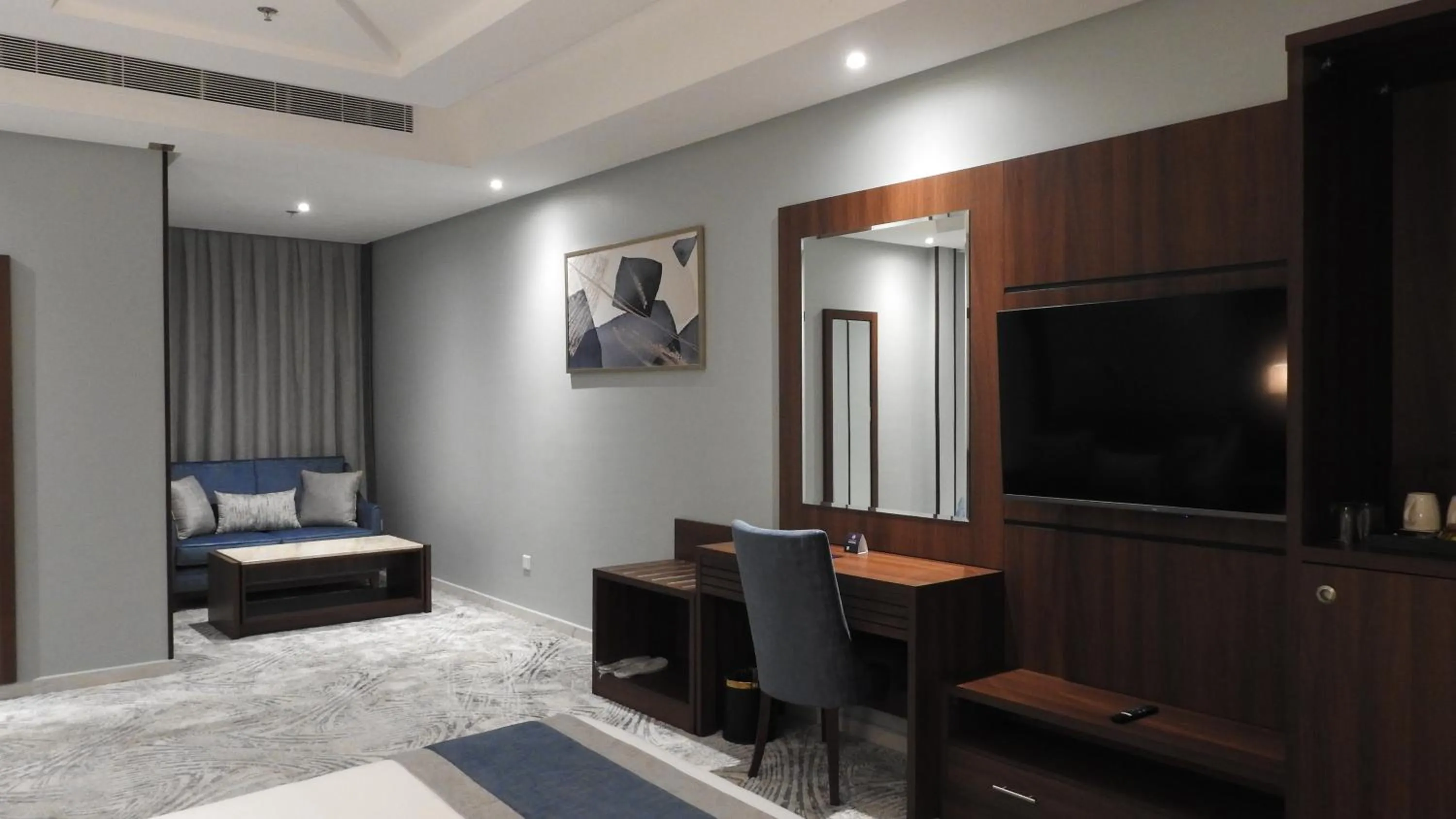 Communal lounge/ TV room, Bed in Level Nine Hotel