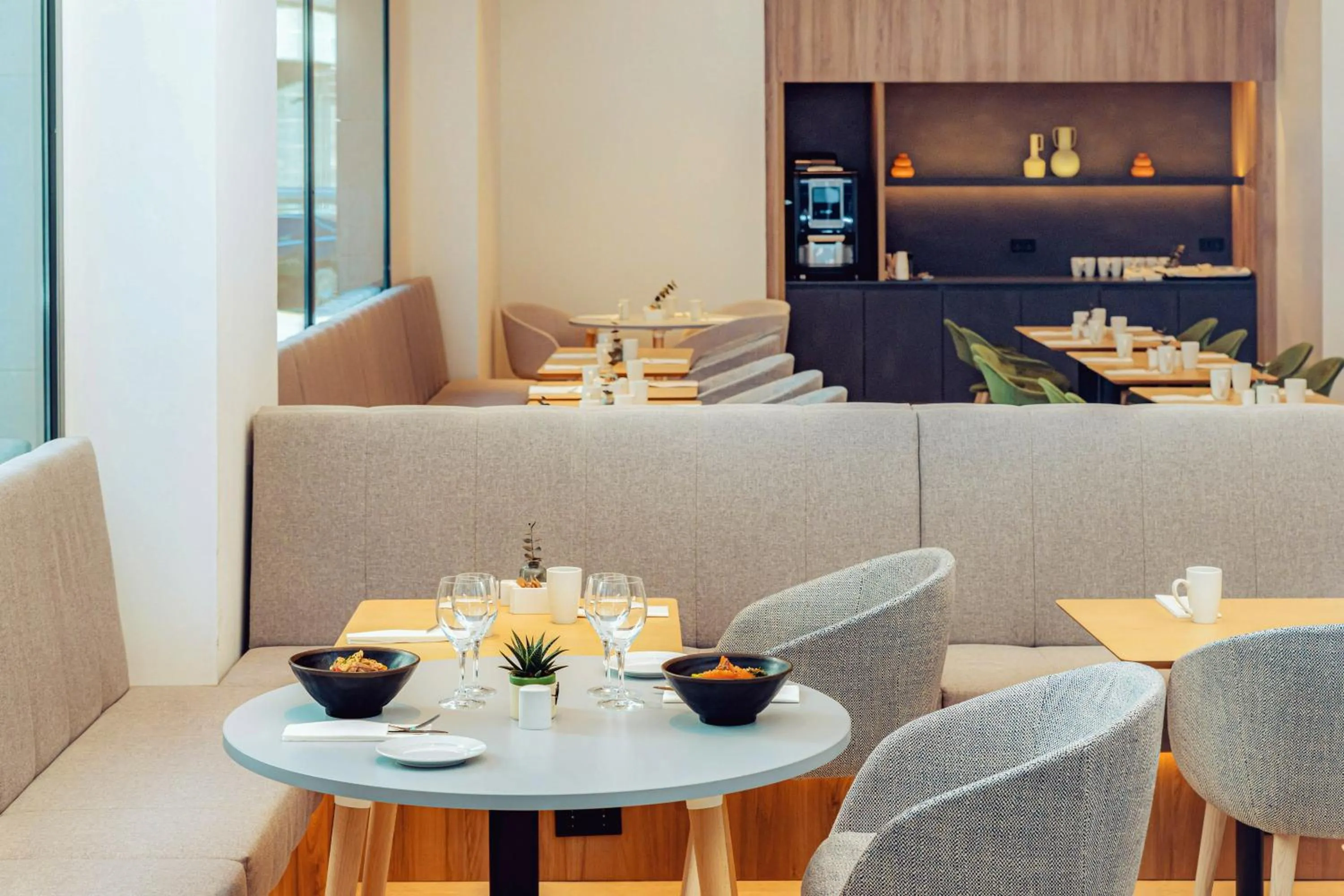 Restaurant/places to eat in INNSiDE by Melia Valencia Oceanic