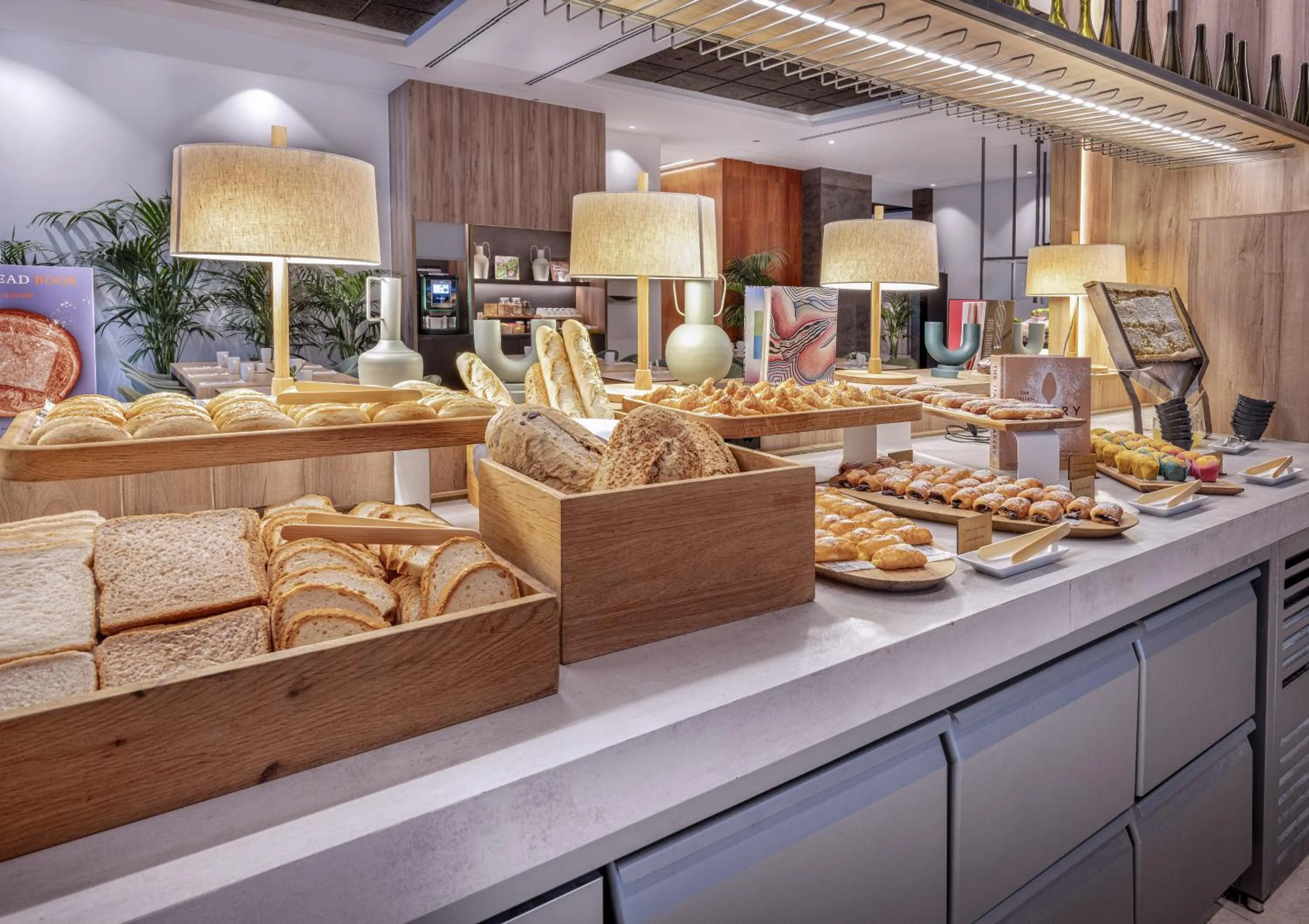 Restaurant/places to eat in INNSiDE by Melia Valencia Oceanic