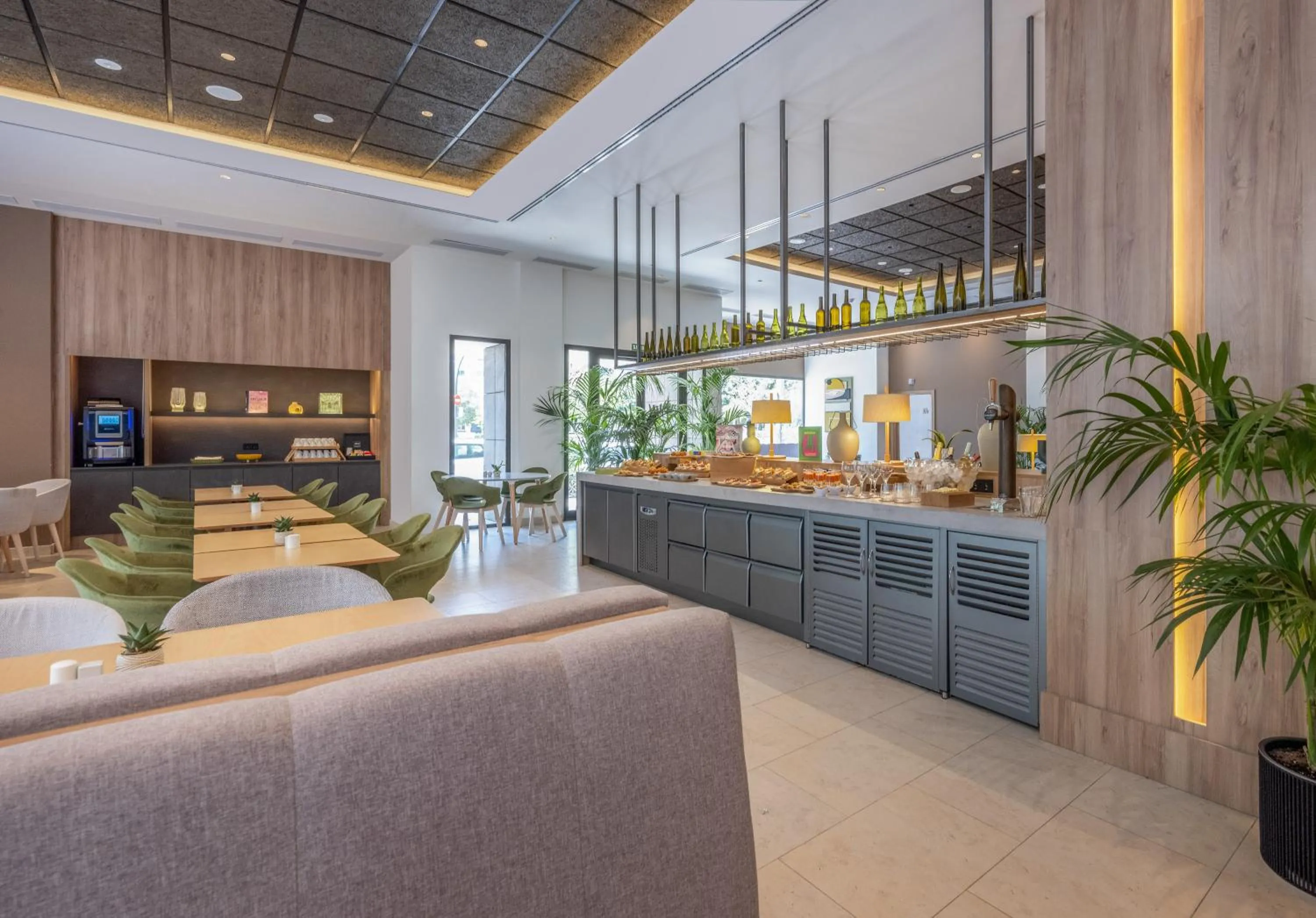 Living room in INNSiDE by Melia Valencia Oceanic