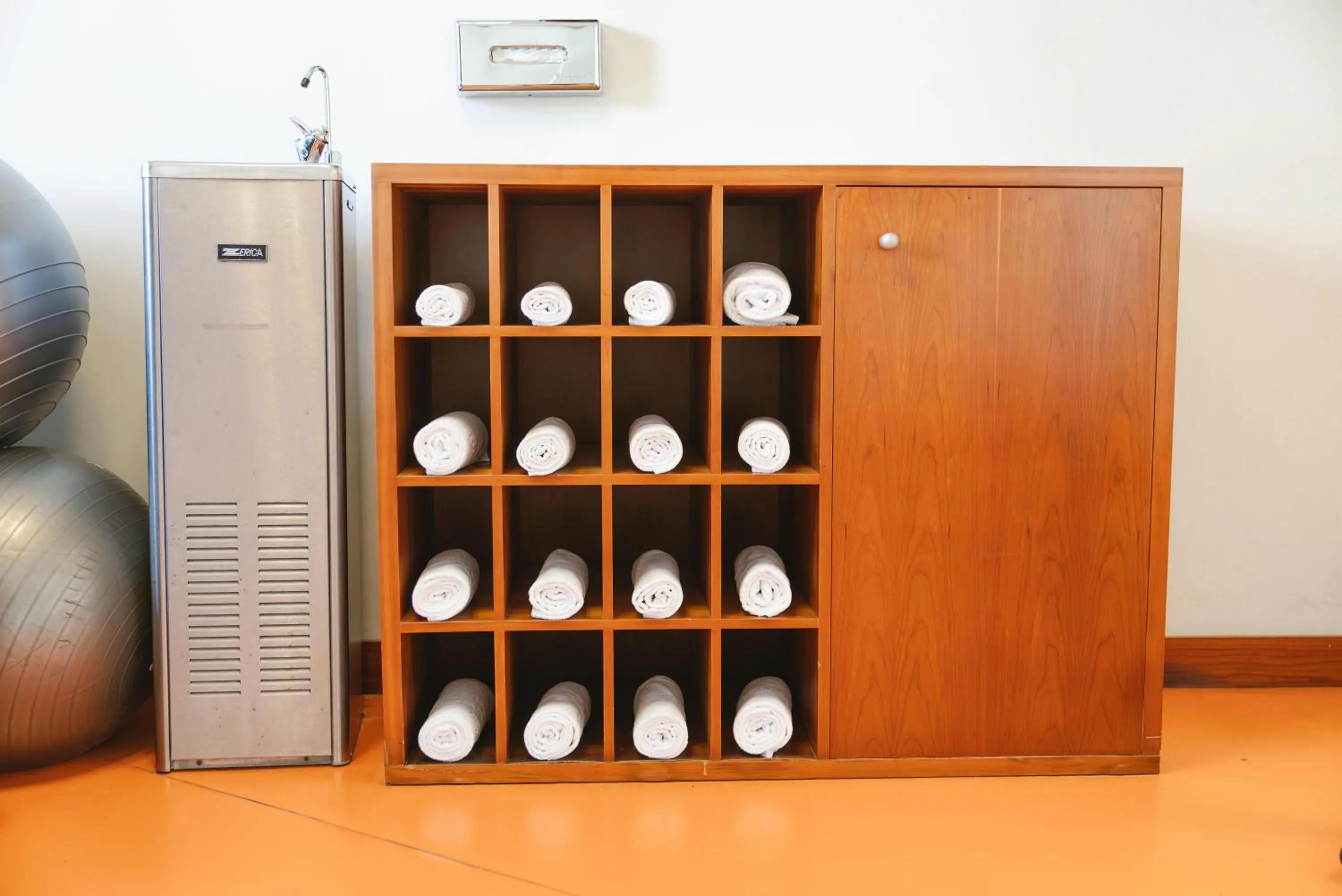 Area and facilities in Port Azafata Valencia