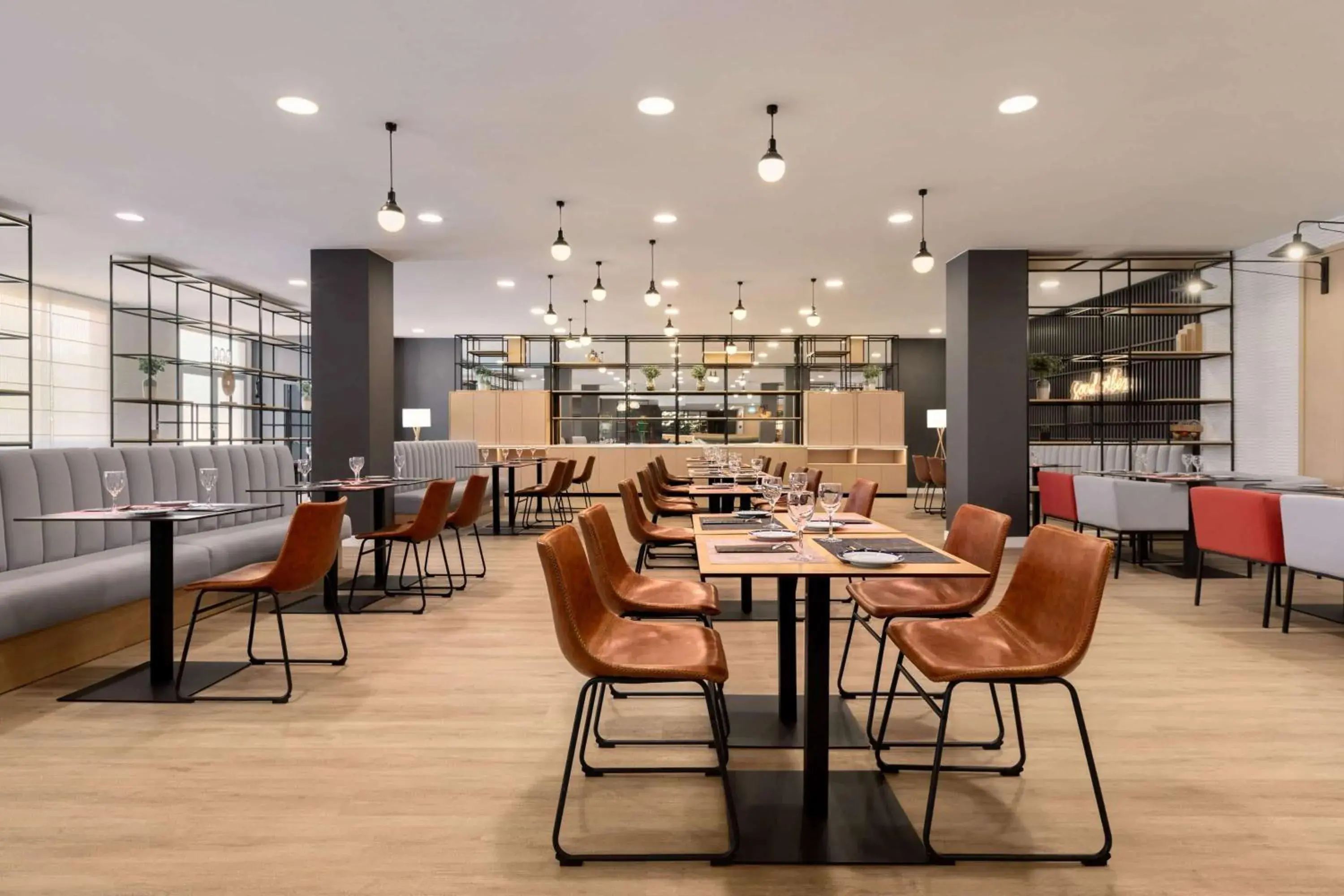 Restaurant/places to eat in Ramada by Wyndham Valencia Almussafes Restaurant/places to eat in Ramada by Wyndham Valencia Almussafes