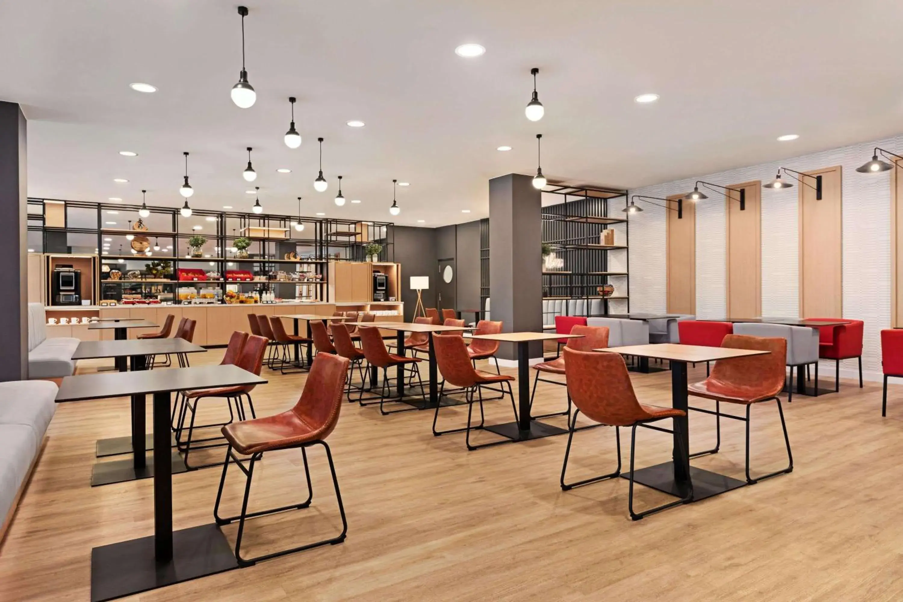 Restaurant/places to eat in Ramada by Wyndham Valencia Almussafes Restaurant/places to eat in Ramada by Wyndham Valencia Almussafes