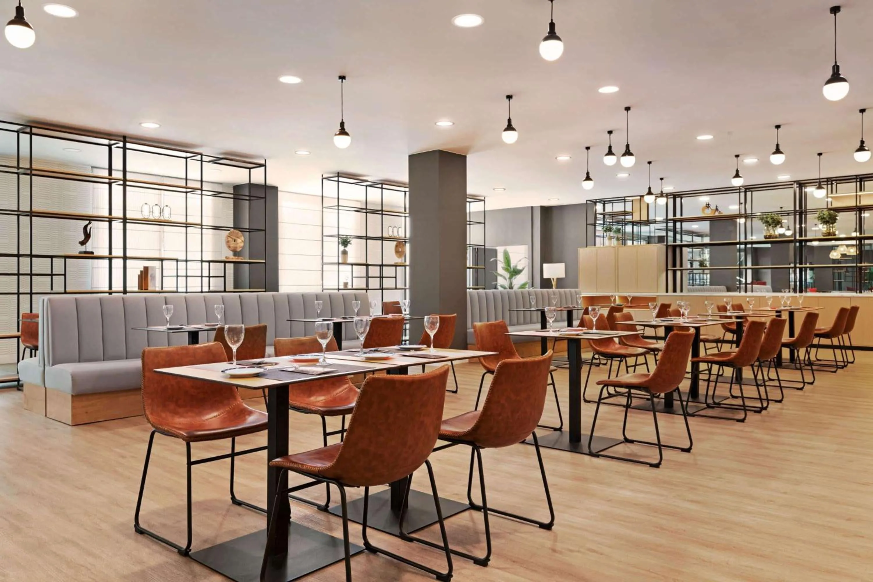 Restaurant/places to eat in Ramada by Wyndham Valencia Almussafes