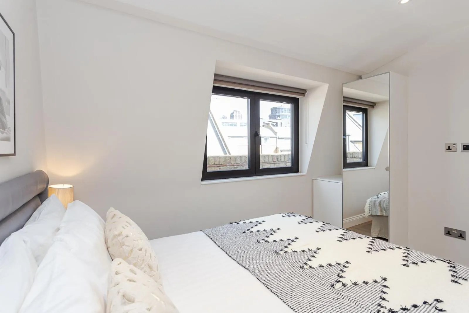 Bed in Cleveland Residences Farringdon