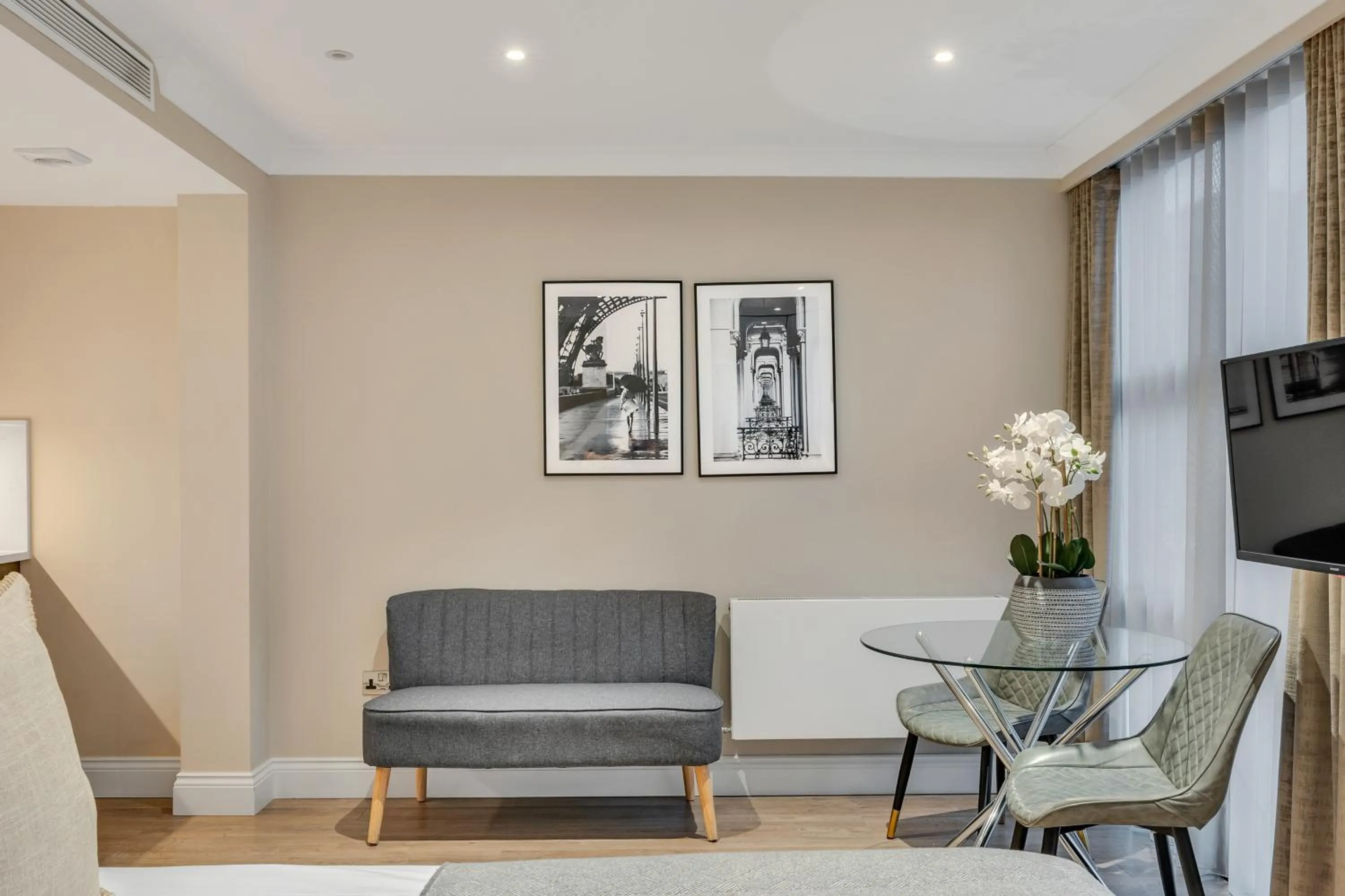 TV and multimedia in Cleveland Residences Farringdon
